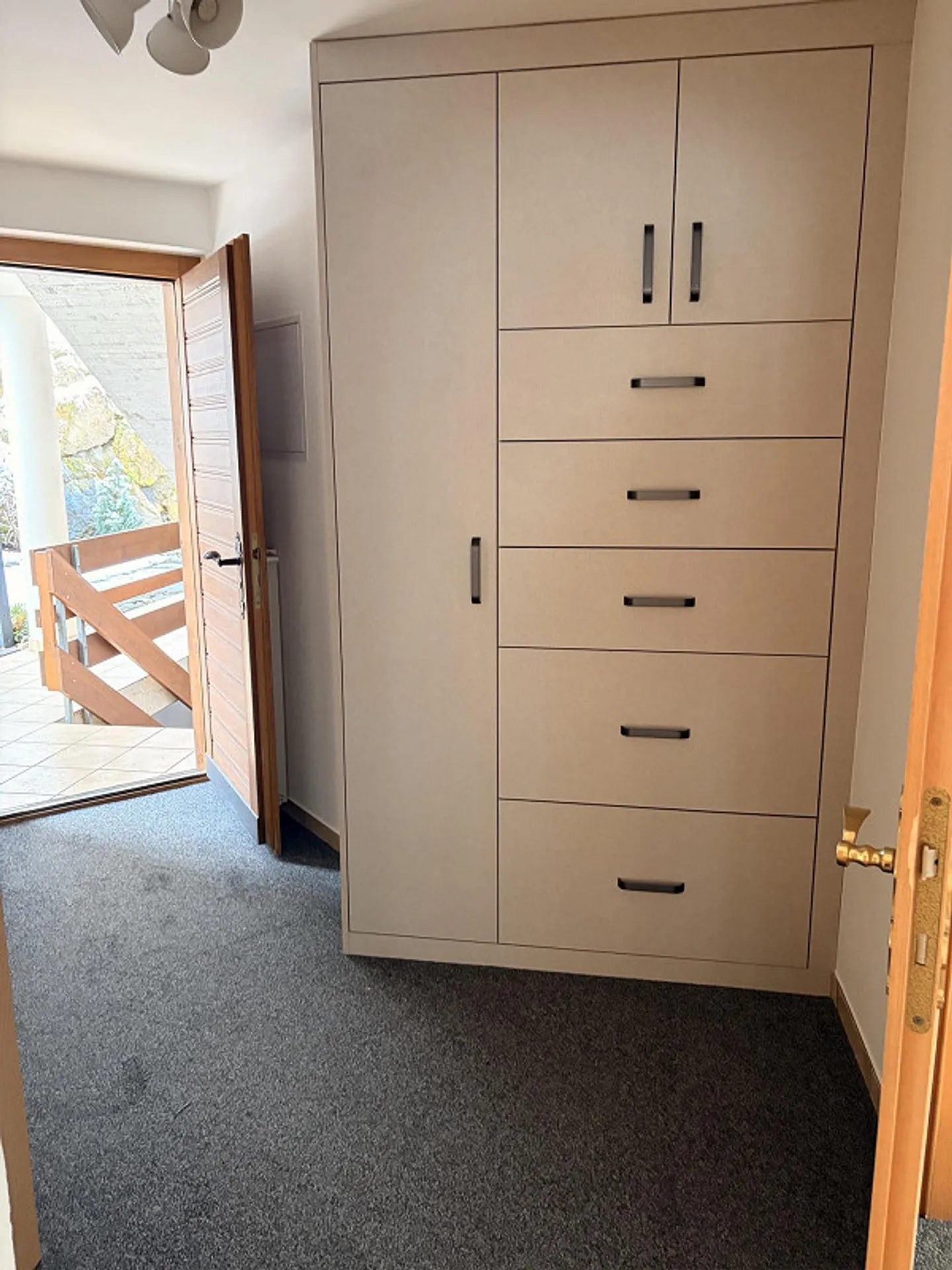 Appartamento affascinante di 3,5 stanze con vista sulle montagne - Foto 4 di 13