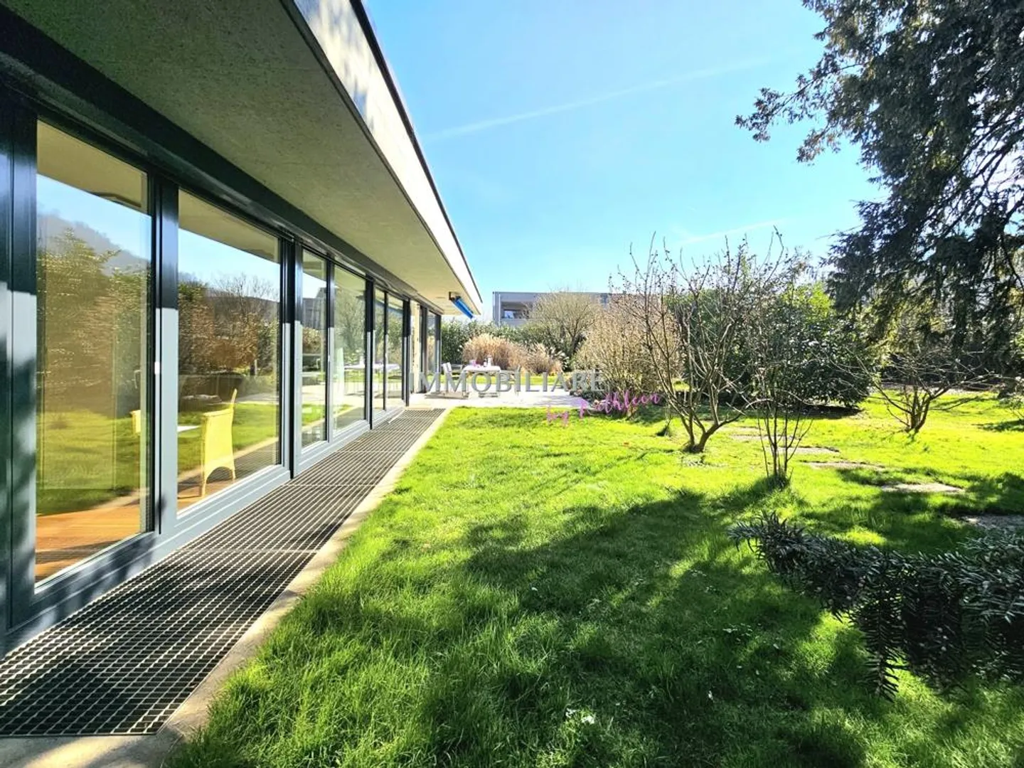 Luxus Architektenvilla in Bad Zurzach - Foto 21 von 25