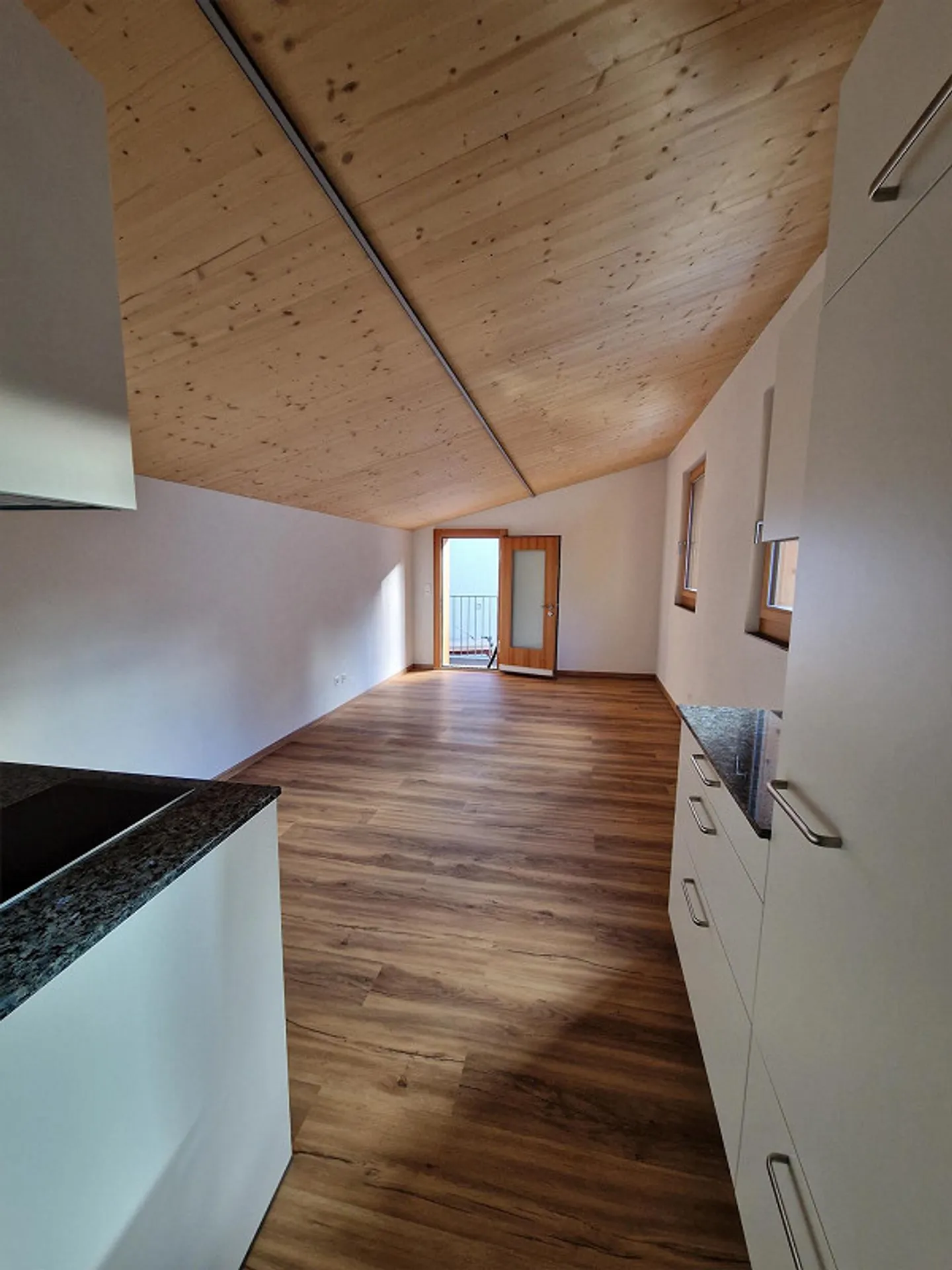 Appartamento studio 1,5 camere in una posizione da sogno - Foto 3 di 8