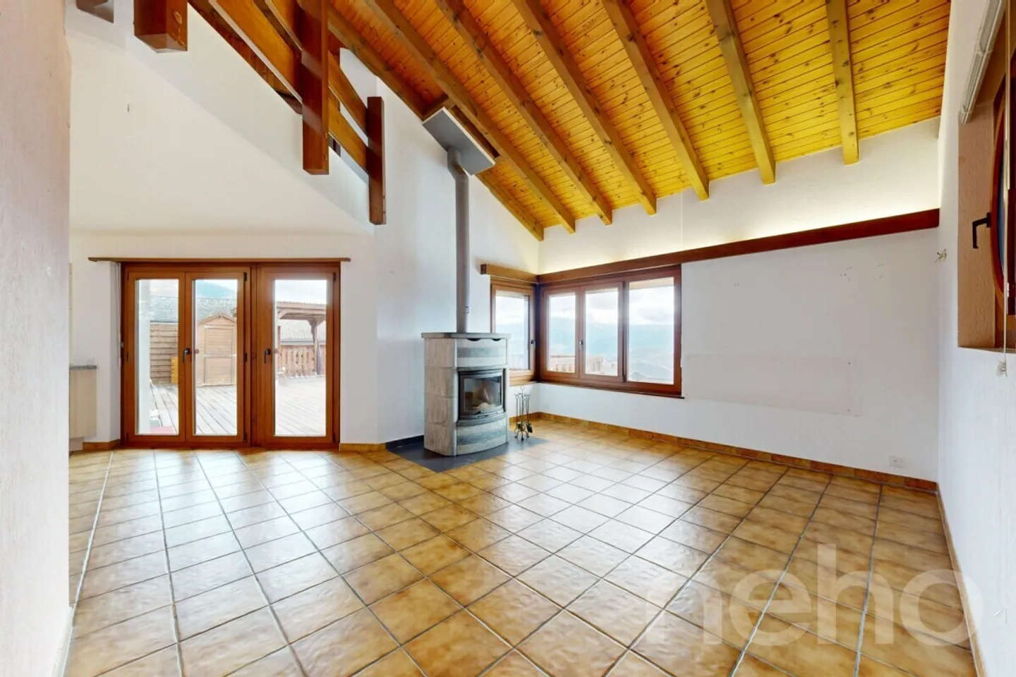 Geräumiges Haus mit Bergblick - Foto 4 von 12