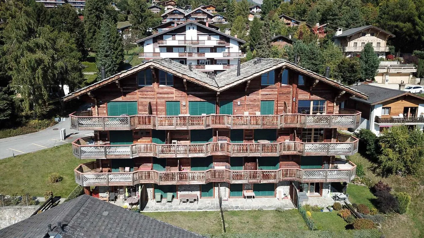 Exclusivité - Appartement 2.5 pièces en rez-de-jardin - Foto 9 di 10