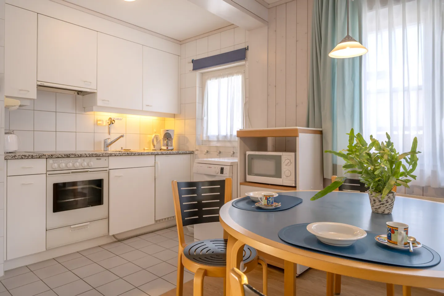 Charming pied-à-terre close to the center - Photo 2 of 6