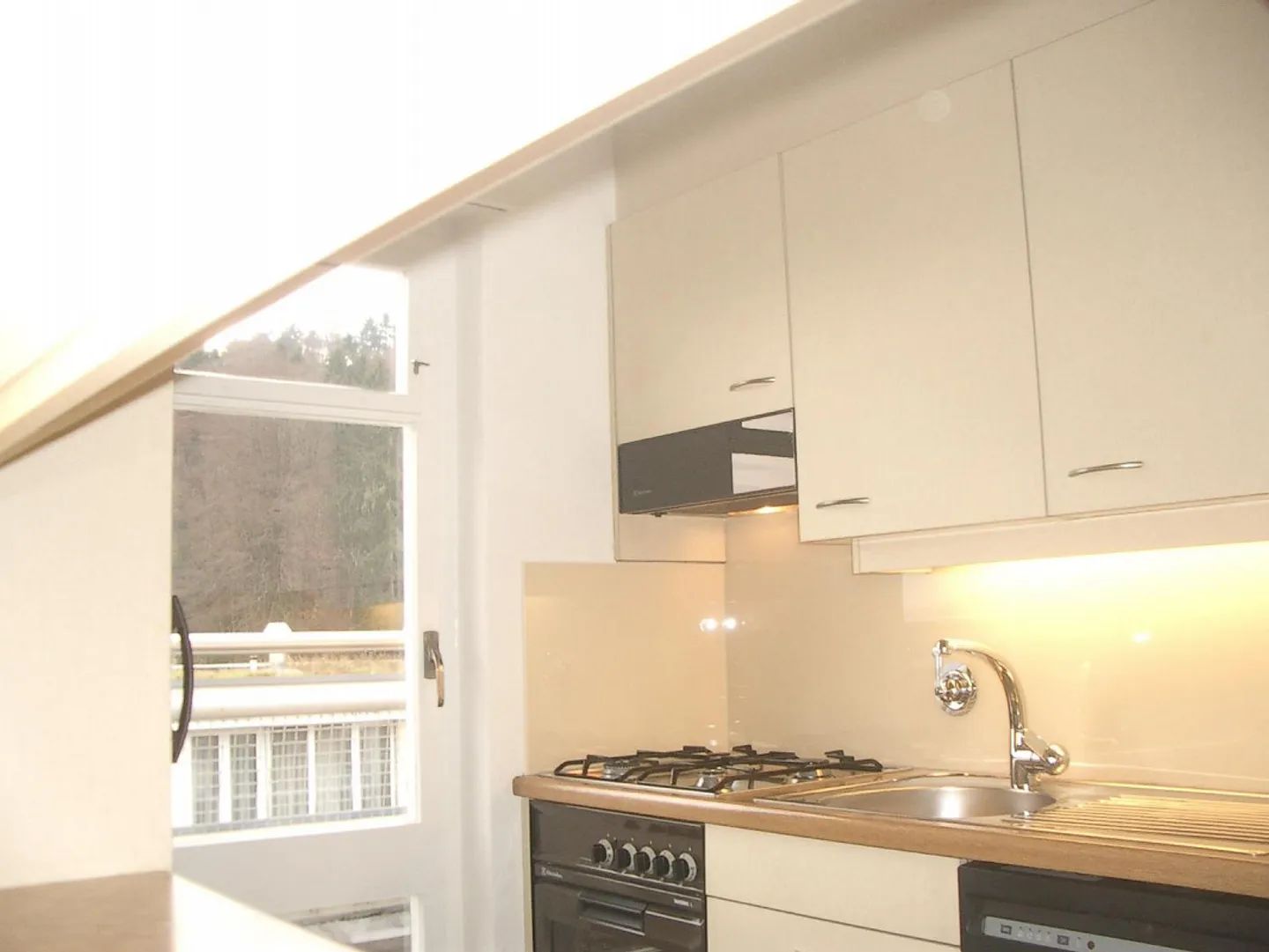 In the popular Hirtenhof district - Photo 5 of 14