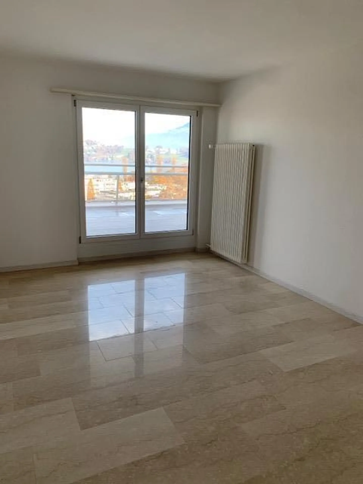 In the popular Hirtenhof district - Photo 6 of 14