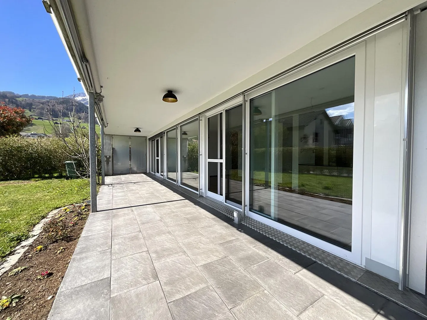 Appartamento soleggiato 4 1/2 locali al piano terra - Foto 9 di 10