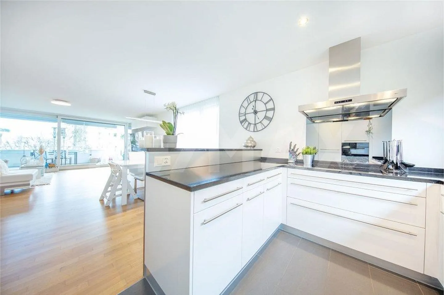 Modern 4.5-Room Apartment at Lake Lucerne - Interesting Offer - Photo 6 of 13