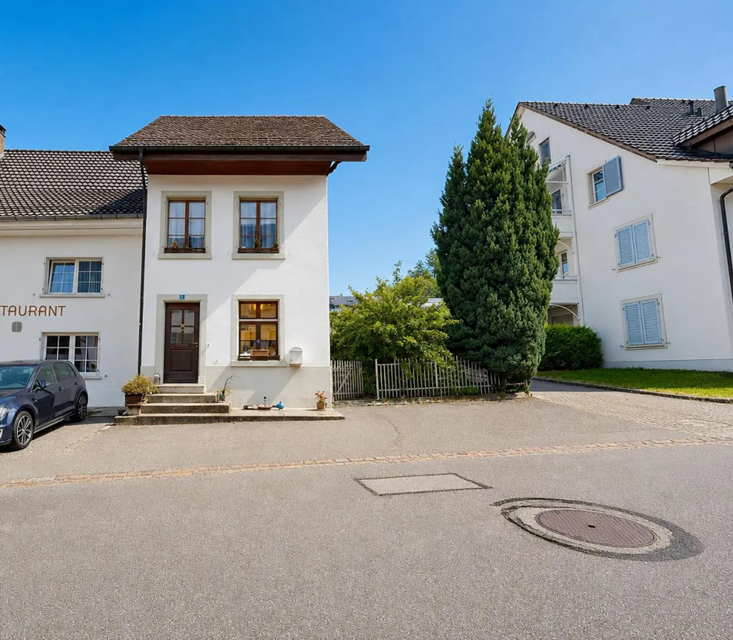 Charming 5-Room Corner House in the Village Center - Photo 11 of 12