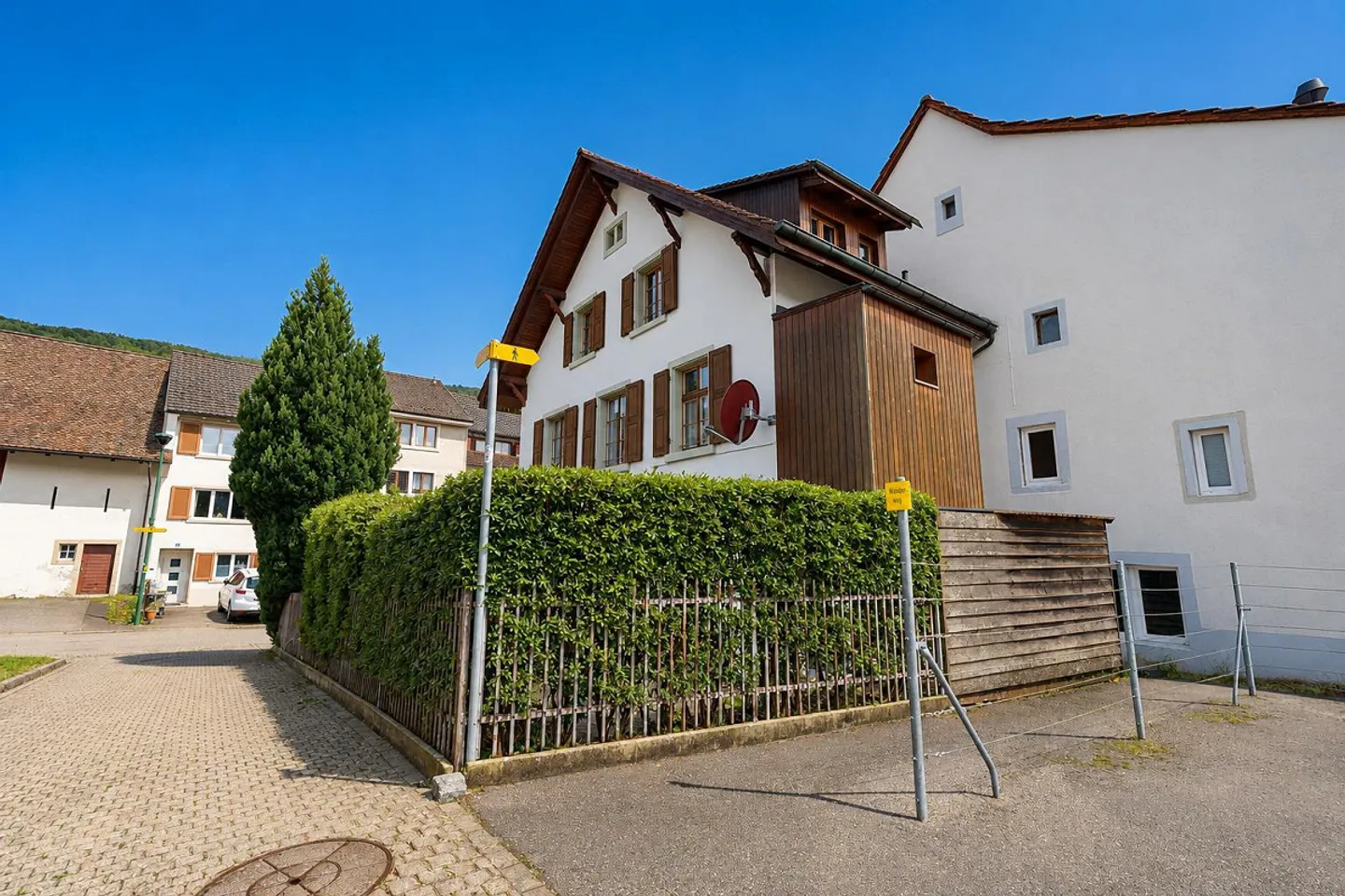 Charming 5-Room Corner House in the Village Center - Photo 12 of 12