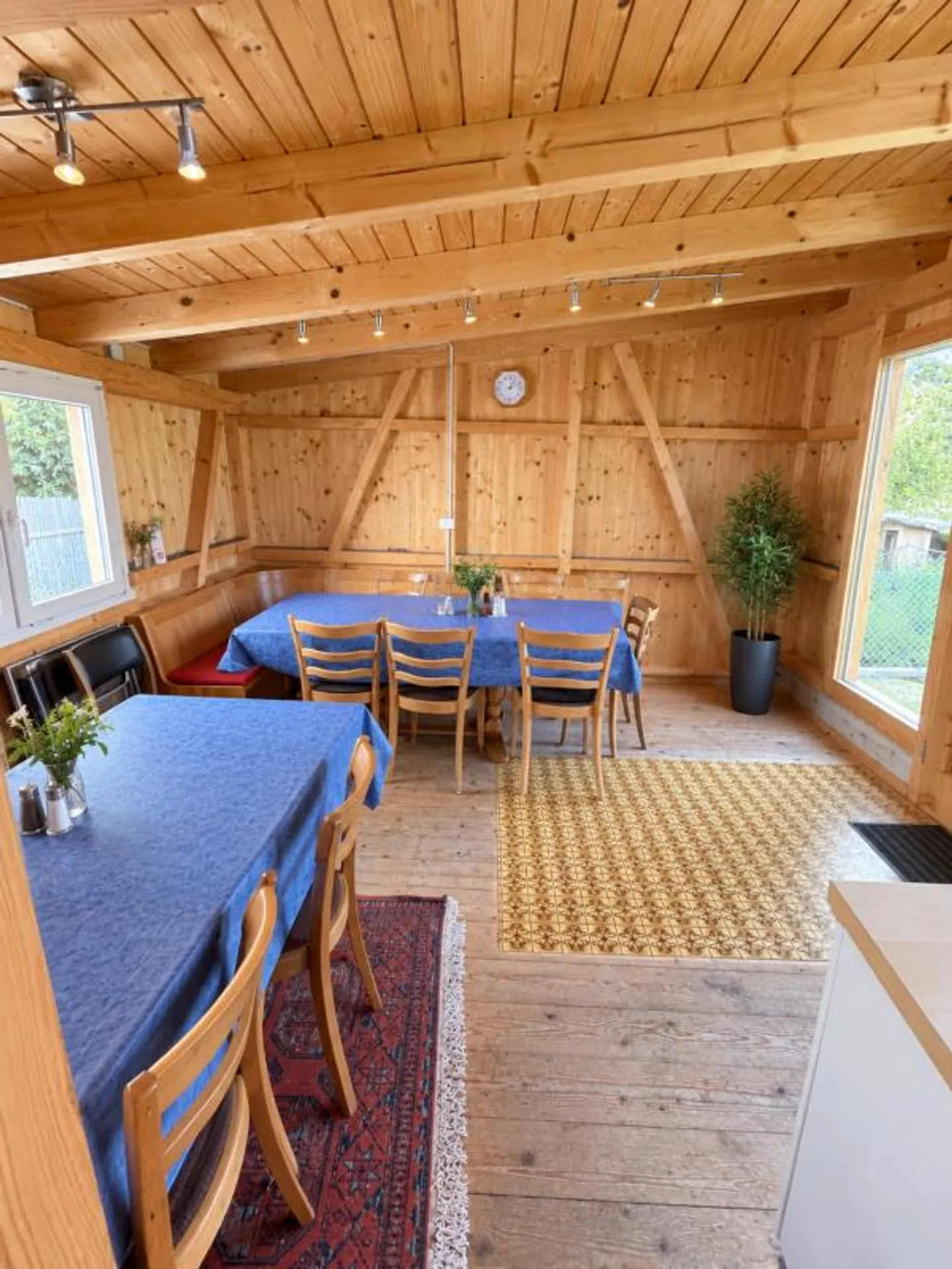 Maison de jardin de loisir avec des plates-bandes à louer - Photo 3 sur 4