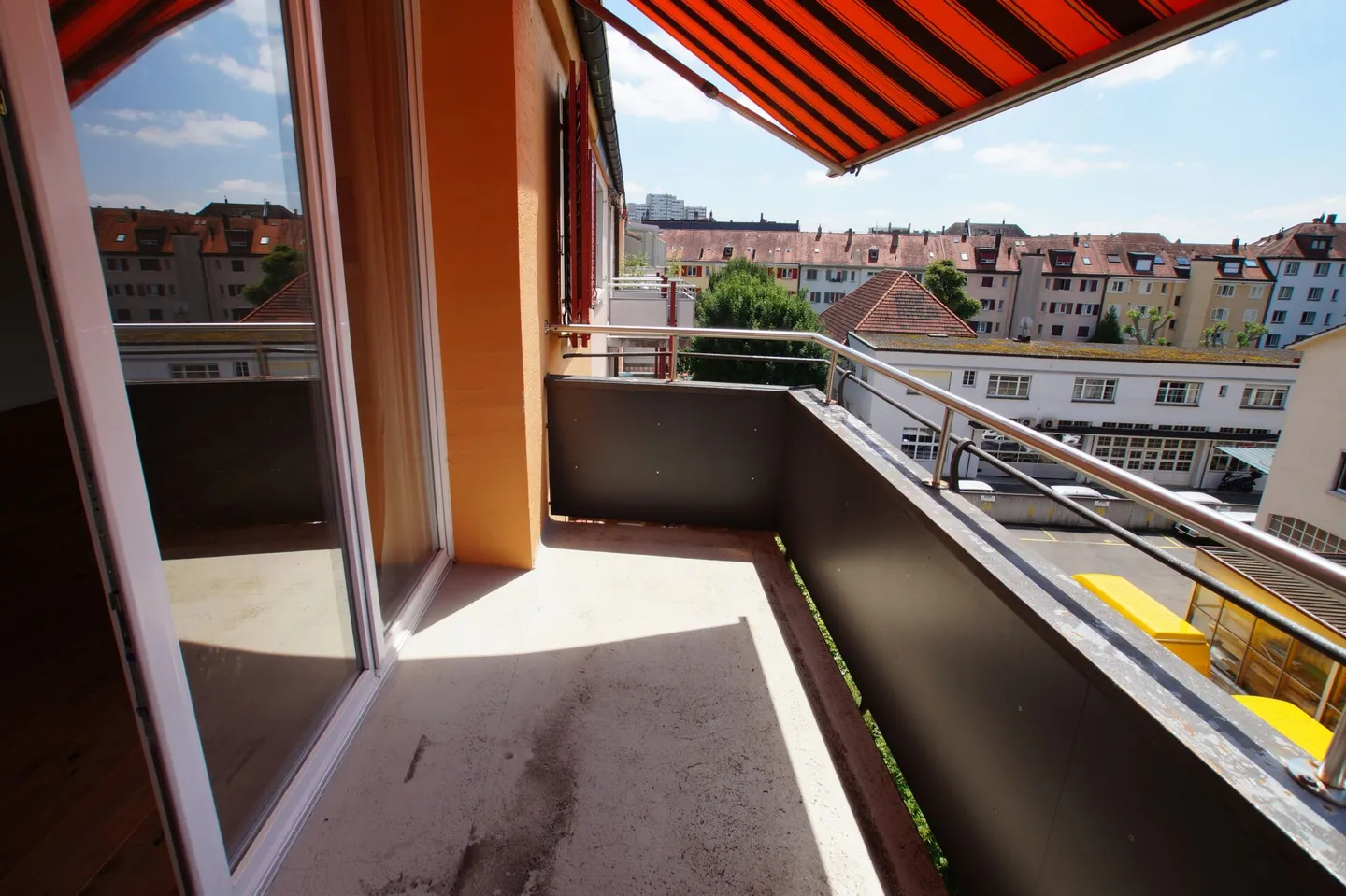 Maisonette di 3.5 locali in posizione privilegiata - Albisriederplatz Zurigo - Foto 3 di 13