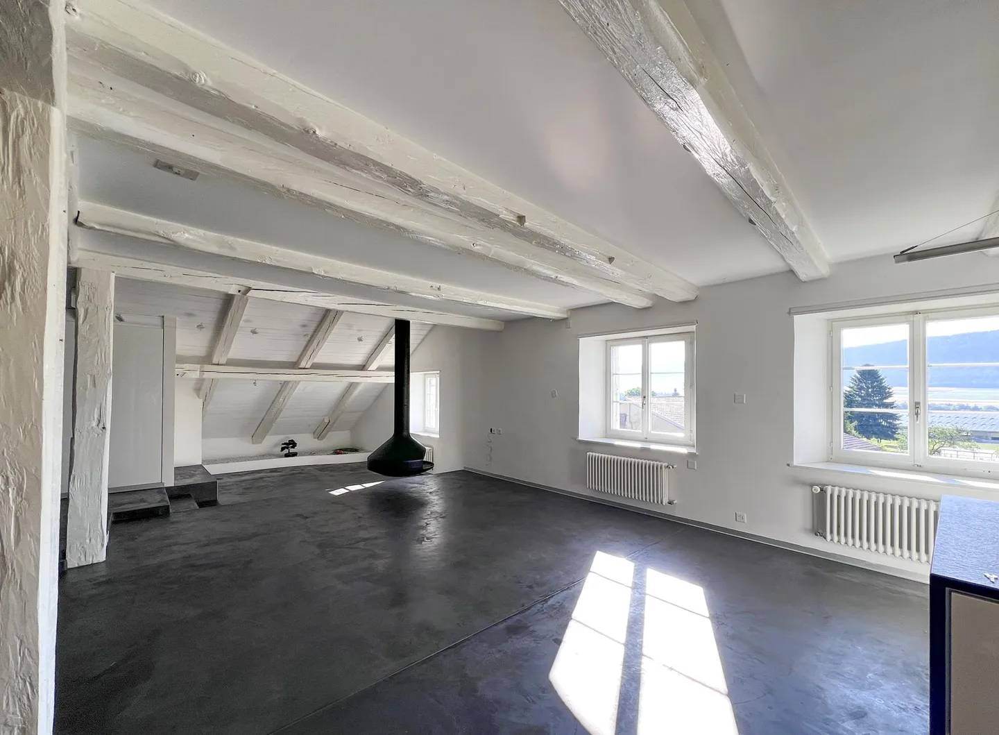 Duplex affascinante con vista su Val-de-Ruz ? 4,5 stanze 159 m² - Foto 4 di 10