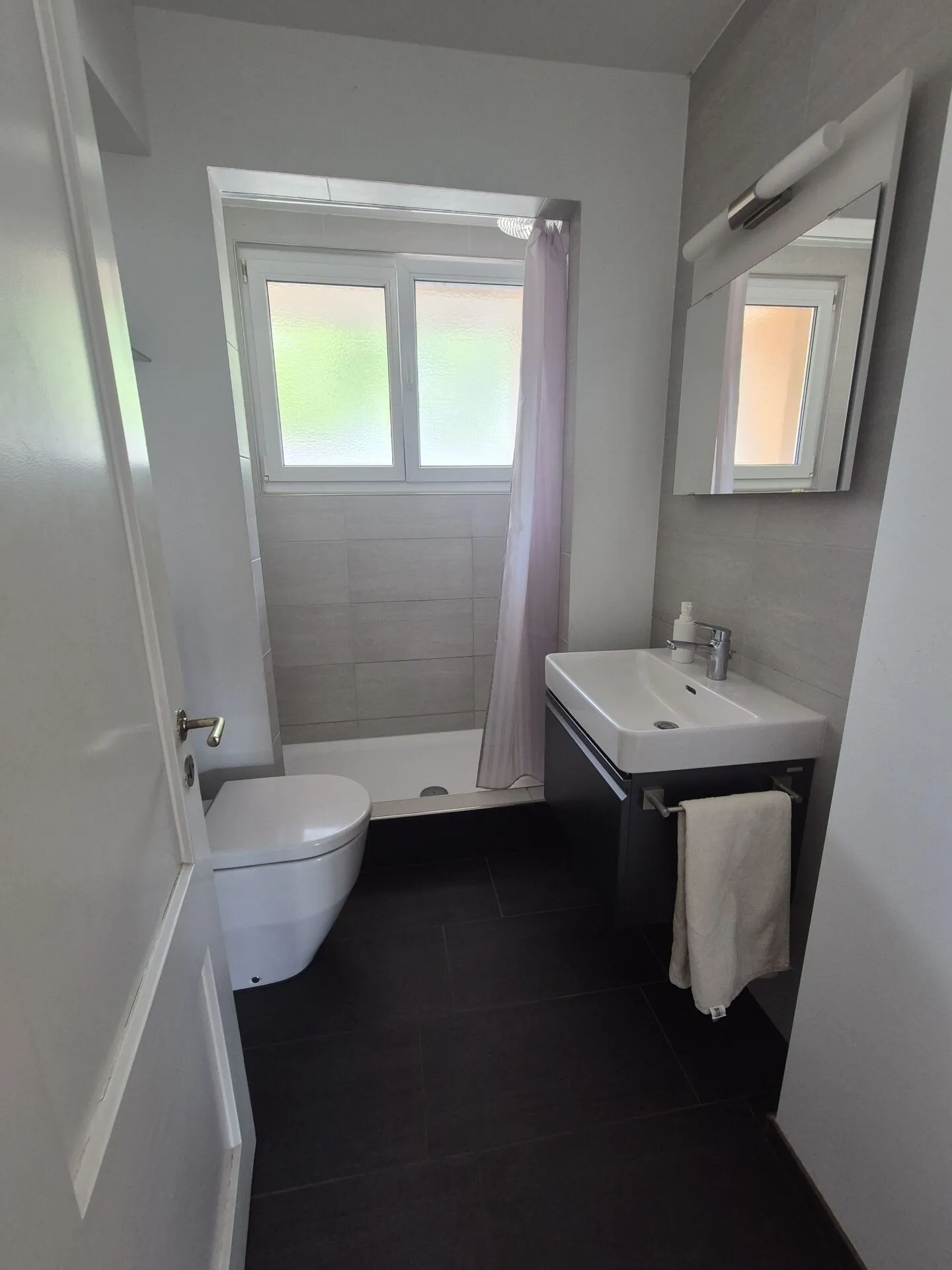 Maisonette di 3.5 locali in posizione privilegiata - Albisriederplatz Zurigo - Foto 10 di 13