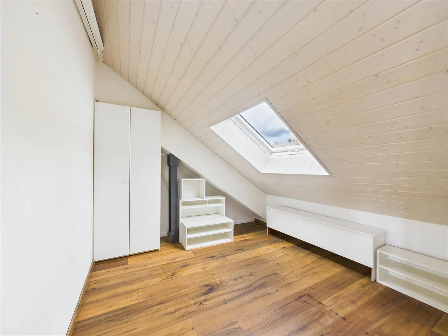 Magnifico loft di 2,5 locali con vista mozzafiato a Ballaigues - Foto 6 di 12