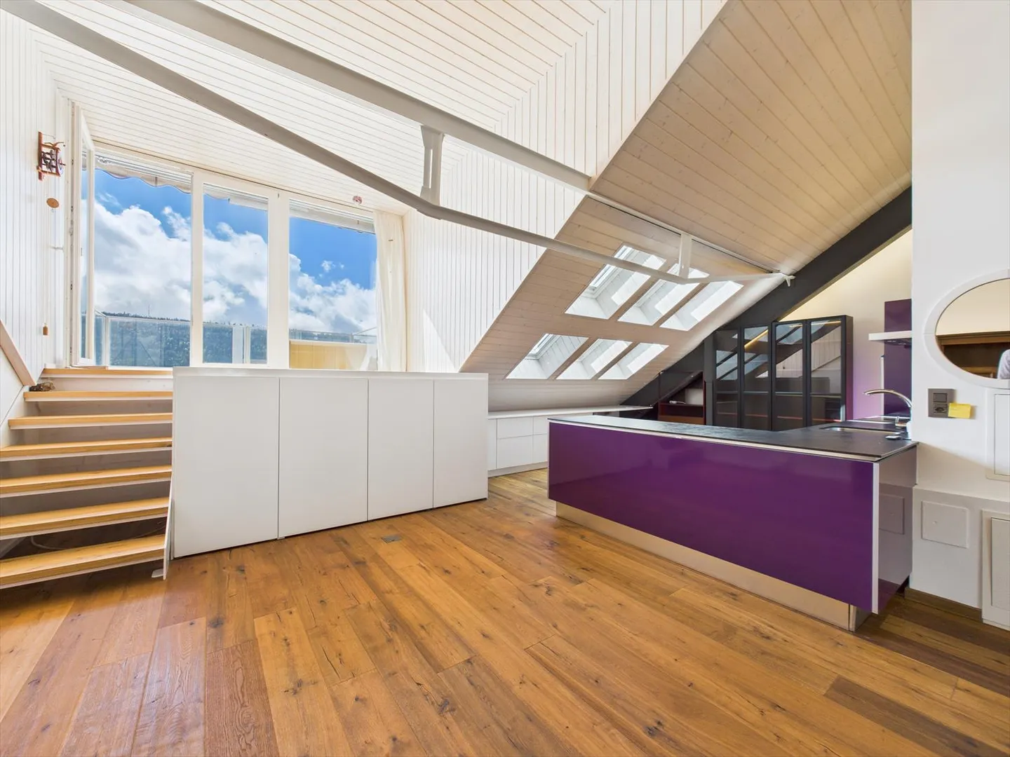 Magnifico loft di 2,5 locali con vista mozzafiato a Ballaigues - Foto 7 di 12