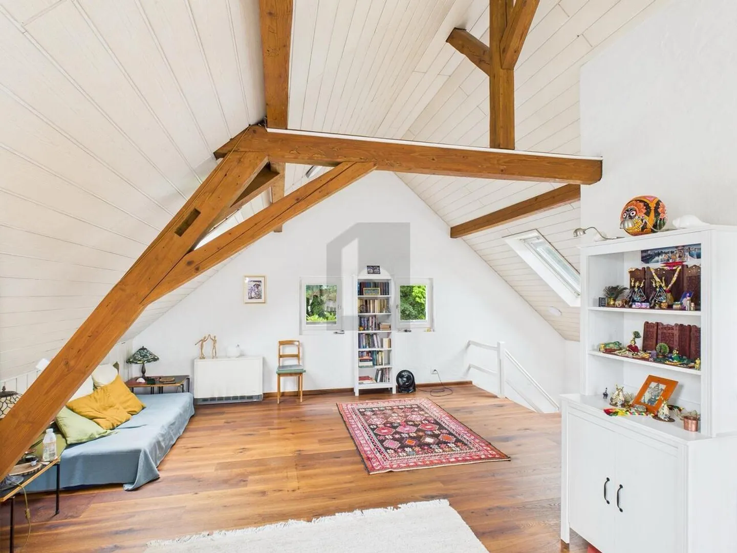 AN SONNIGER LAGE MIT GARTEN! - Foto 2 von 6