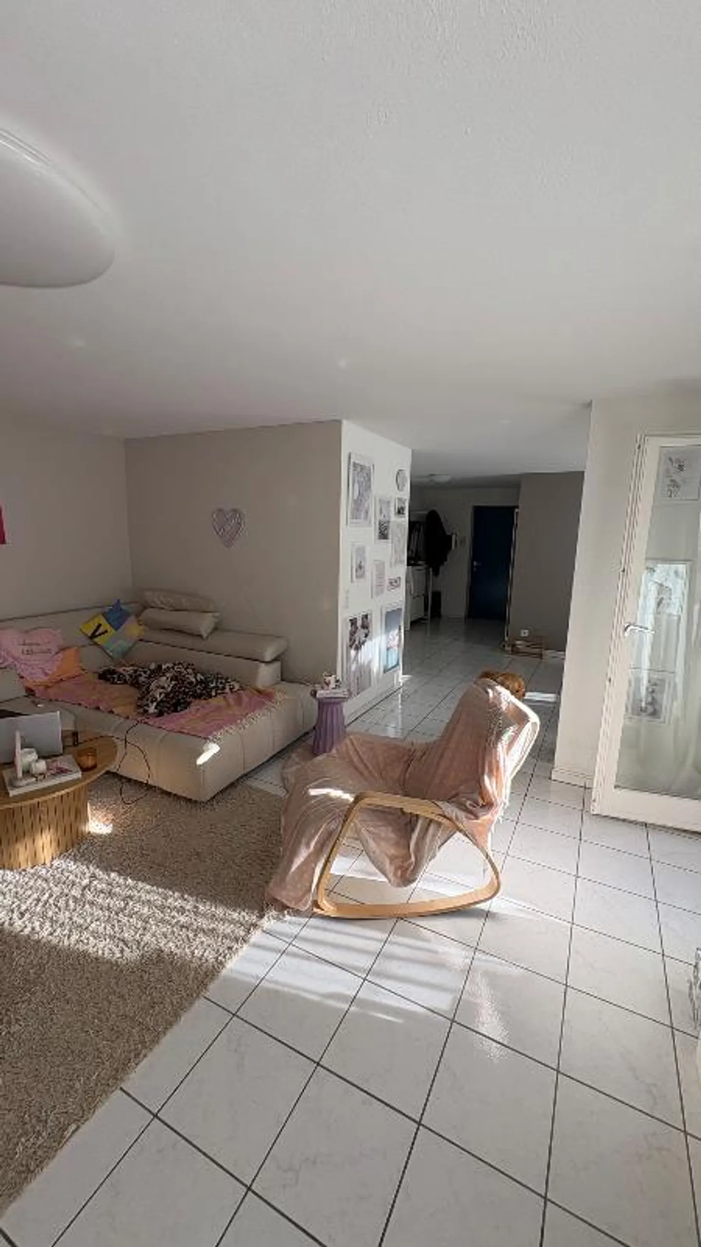 3.5 Room Apartment - Photo 4 of 5