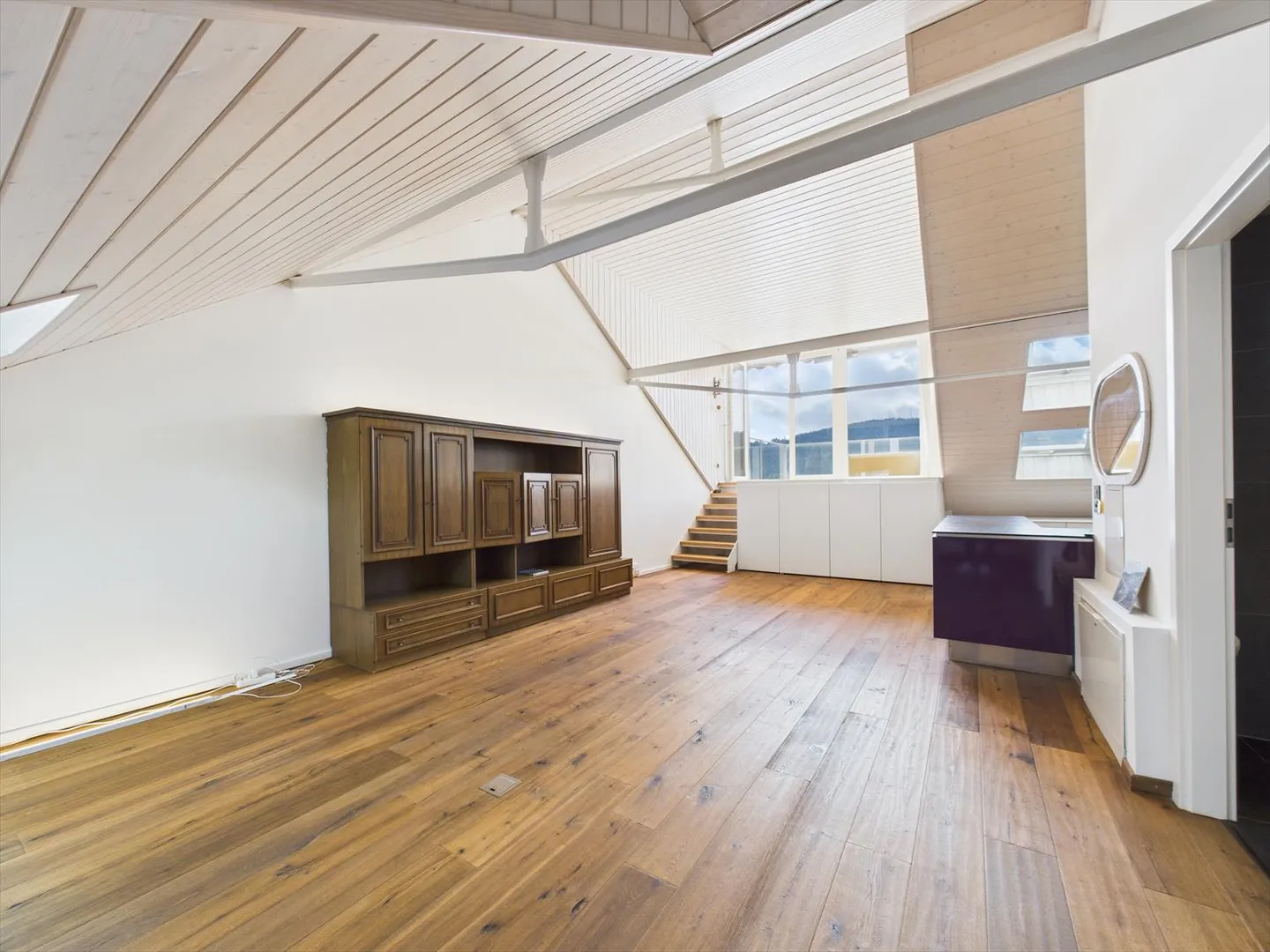 Magnifico loft di 2,5 locali con vista mozzafiato a Ballaigues - Foto 9 di 12