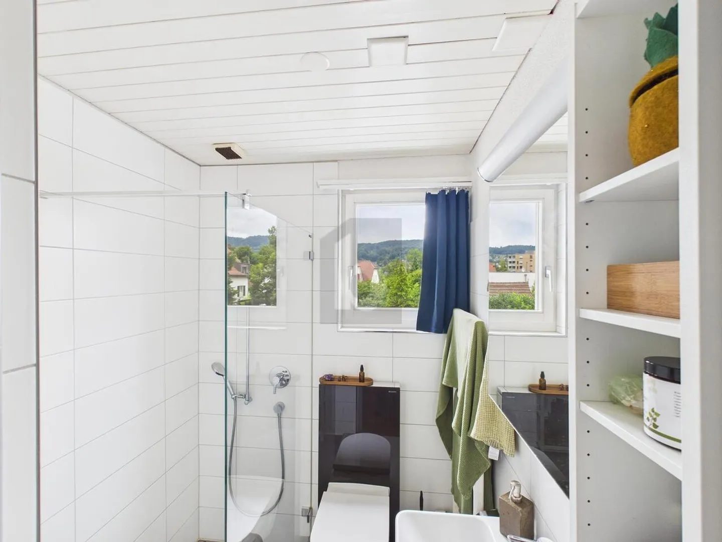 AN SONNIGER LAGE MIT GARTEN! - Foto 4 von 6