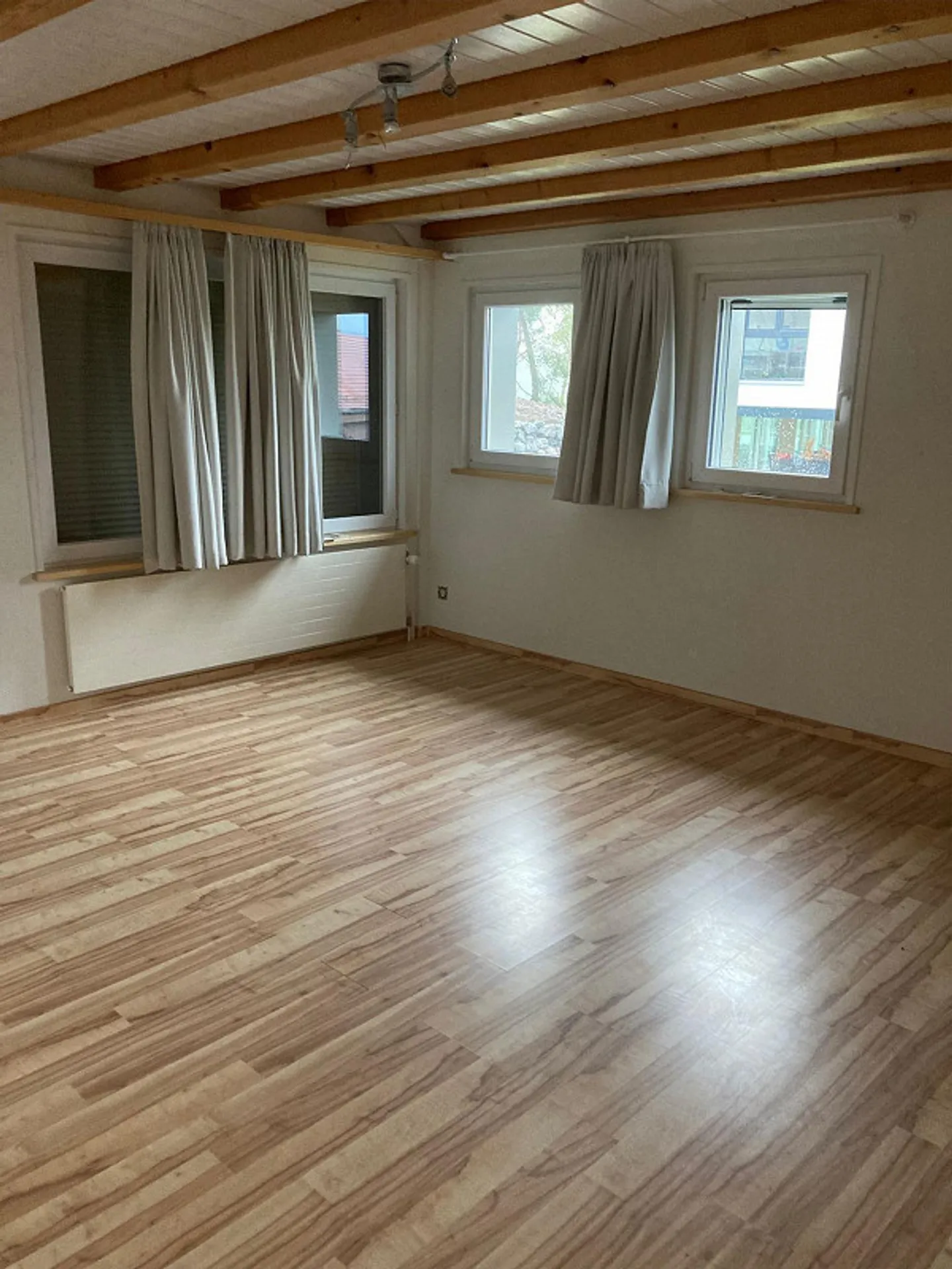 Geräumige 6.5-Zimmer-Wohnung - Foto 4 von 15