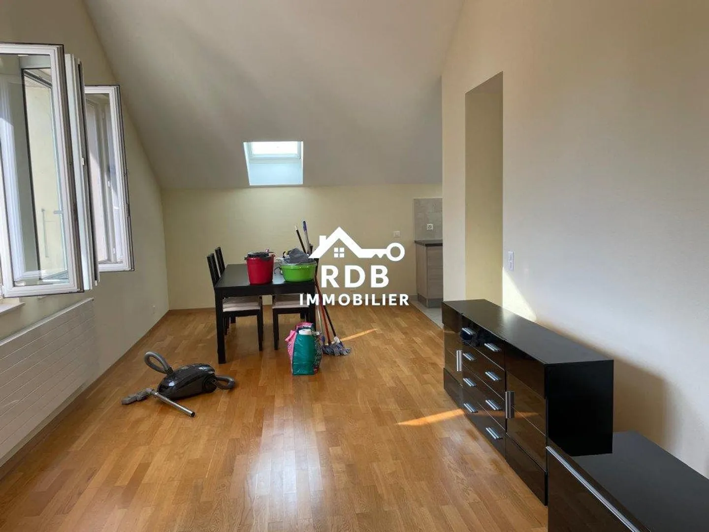 4-Zimmer-Wohnung im 2. Stock in Chêne-Bourg 1225 - Foto 2 von 10