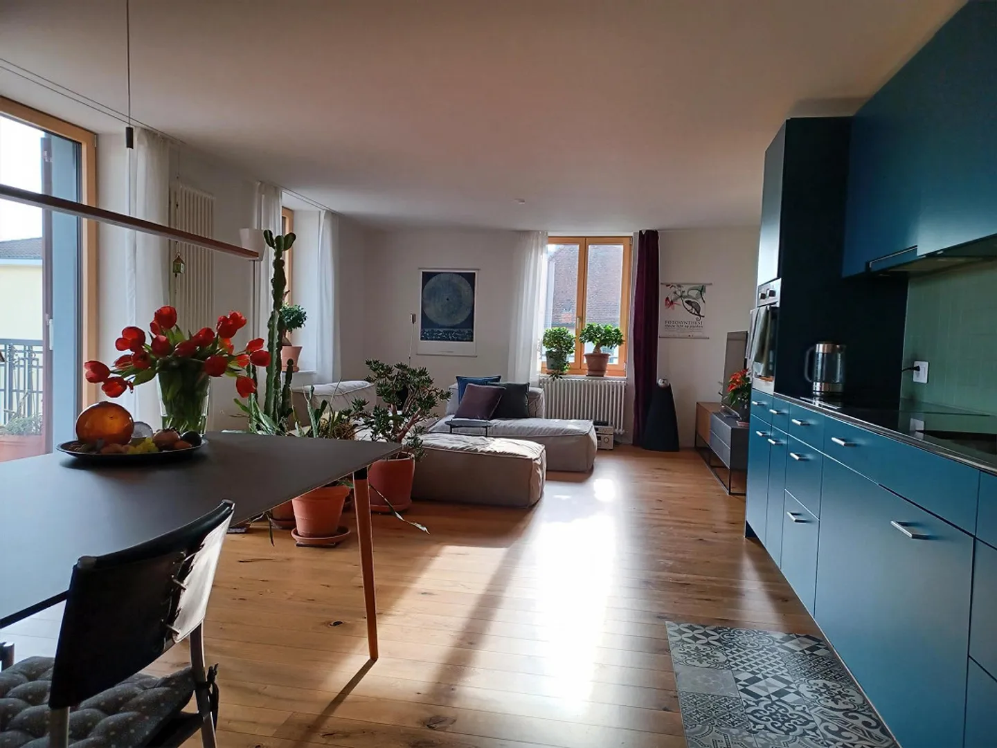 sonnige und moderne 3,5-Zimmer-Wohnung, zentral und ruhig - Foto 1 von 6