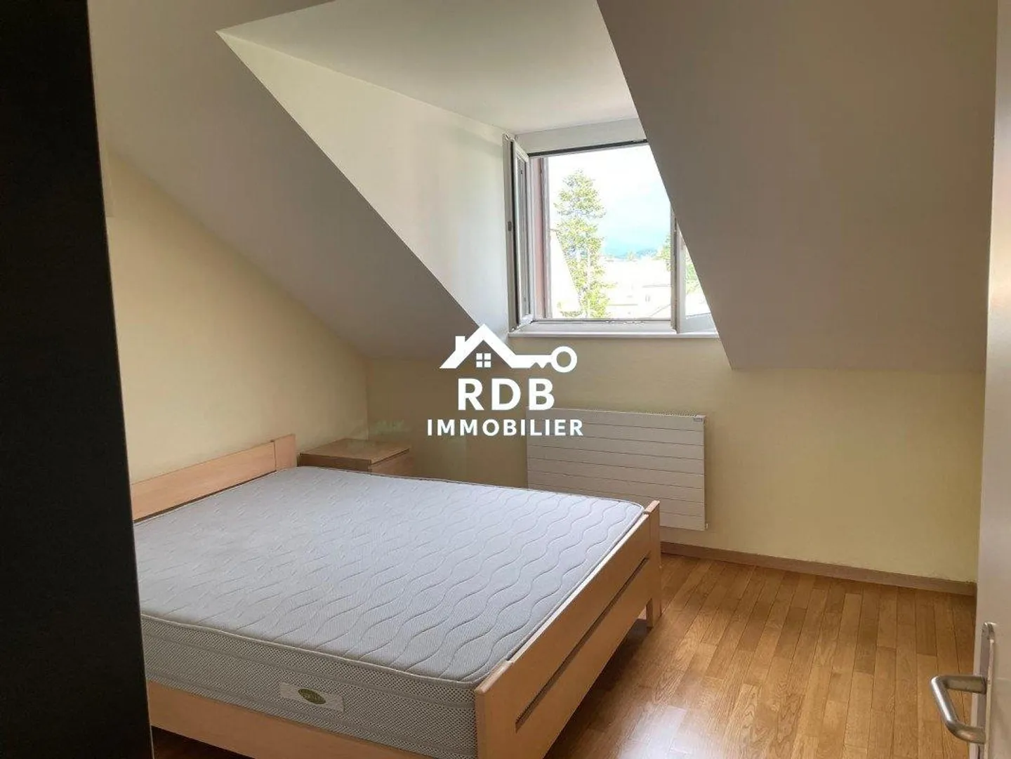 4-Zimmer-Wohnung im 2. Stock in Chêne-Bourg 1225 - Foto 3 von 10