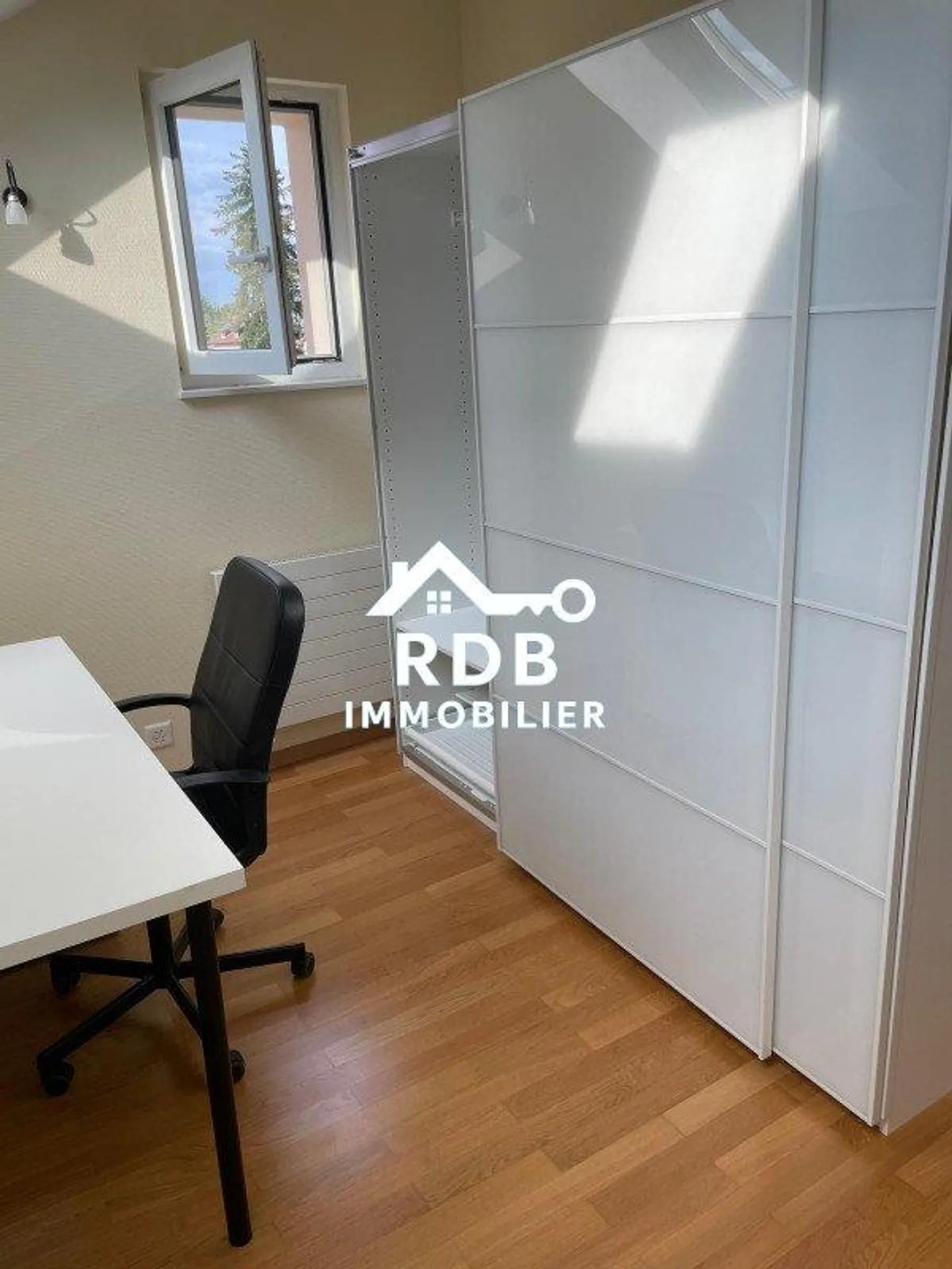 4-Zimmer-Wohnung im 2. Stock in Chêne-Bourg 1225 - Foto 4 von 10