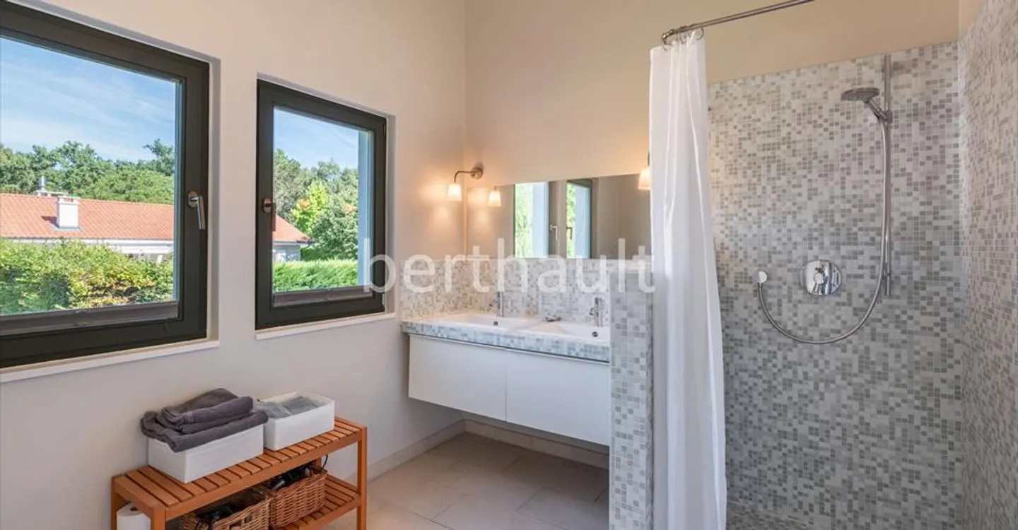 Villa 7 rooms - Photo 14 of 23