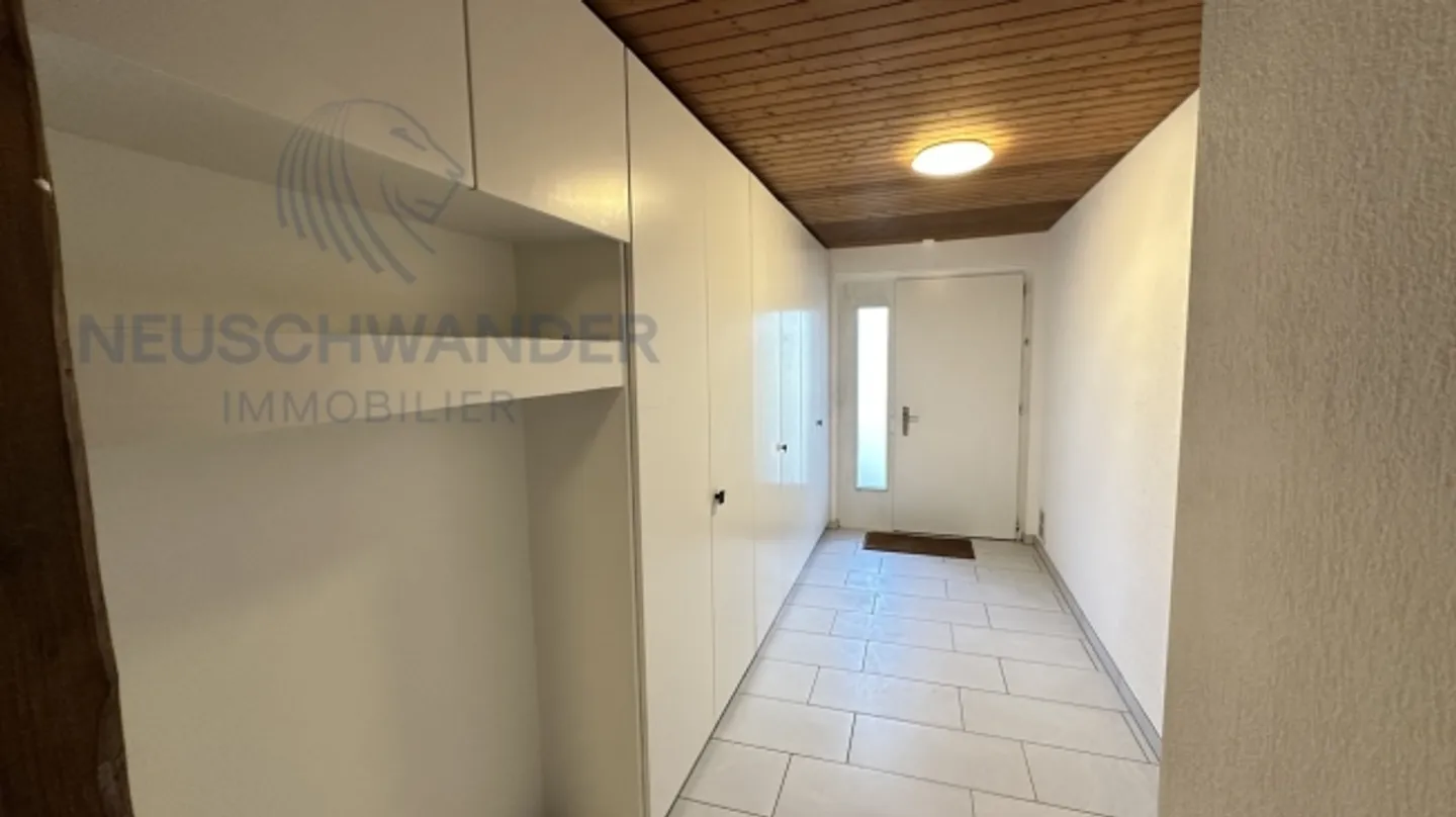 Charming house in Develier with studio and garage - Photo 4 of 19