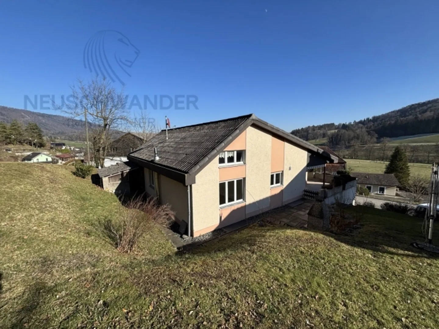 Charming house in Develier with studio and garage - Photo 16 of 19