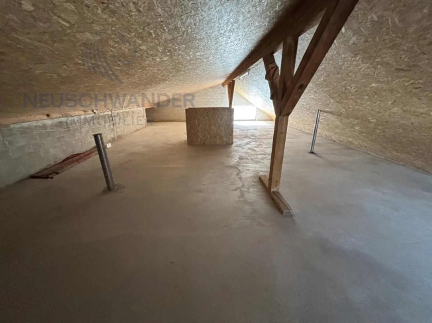 Charming house in Develier with studio and garage - Photo 6 of 19