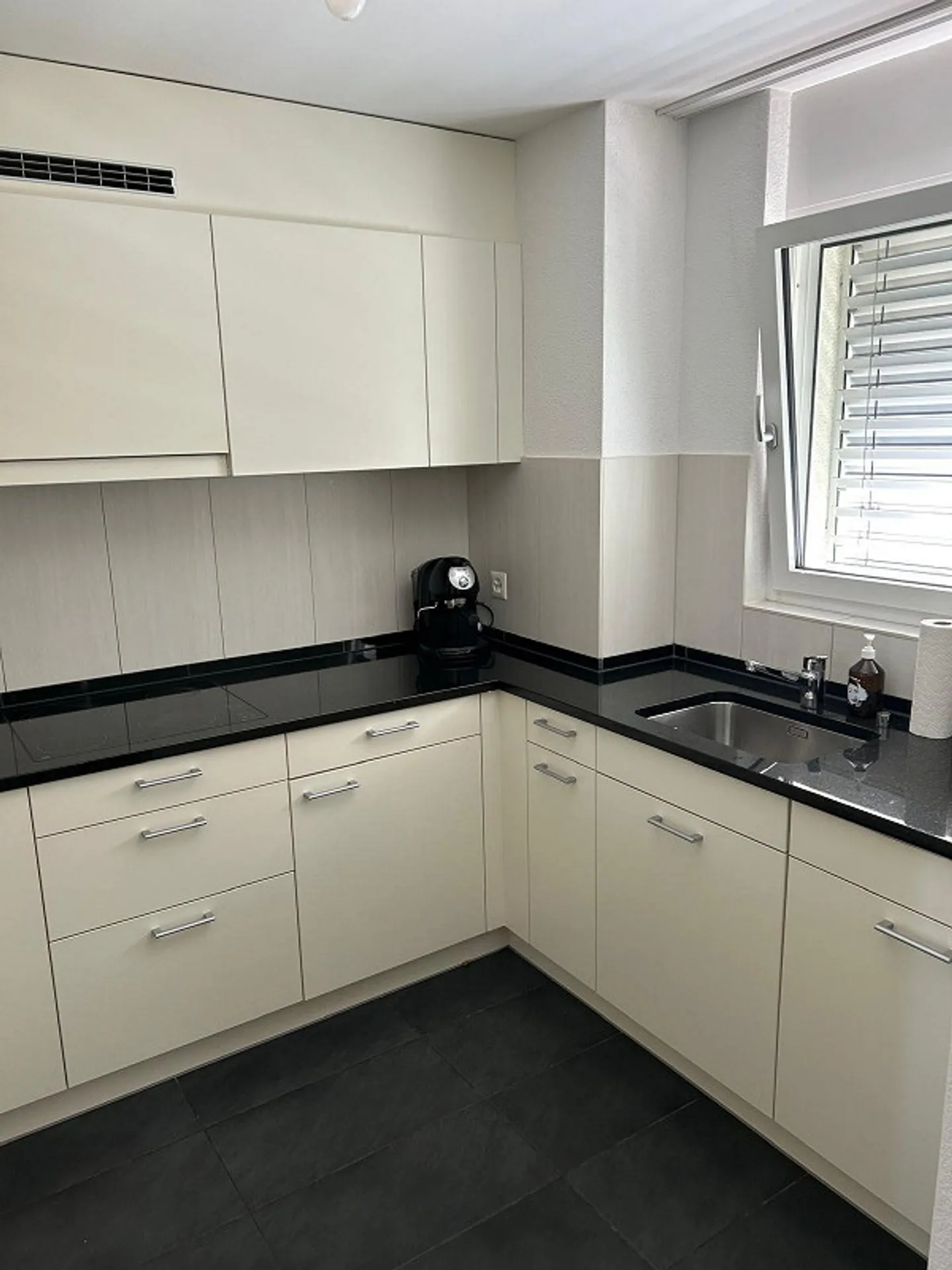 Appartamento moderno con 2 camere da letto, a 3 minuti a piedi dalla stazione ferroviaria - Foto 6 di 11