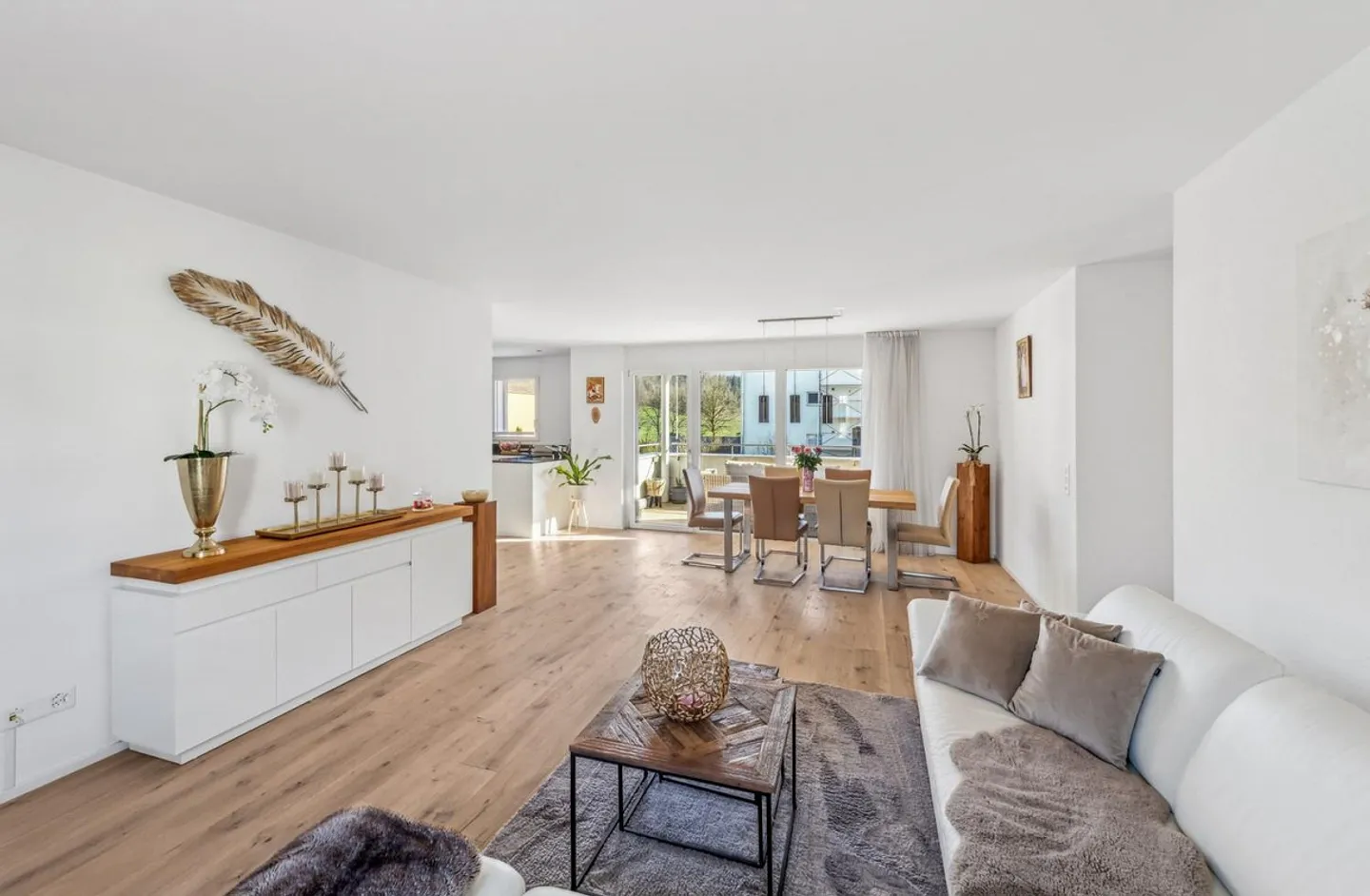 High-quality, light-flooded apartment in modern architecture - Photo 7 of 11