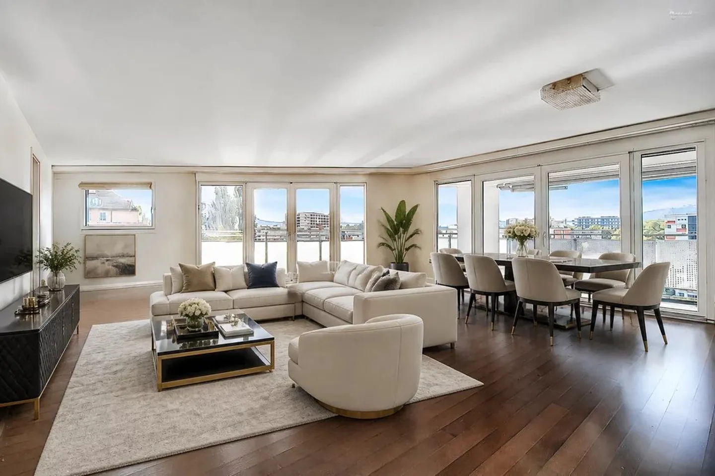 Luxuriöses Duplex mit Seeblick - Foto 4 von 13
