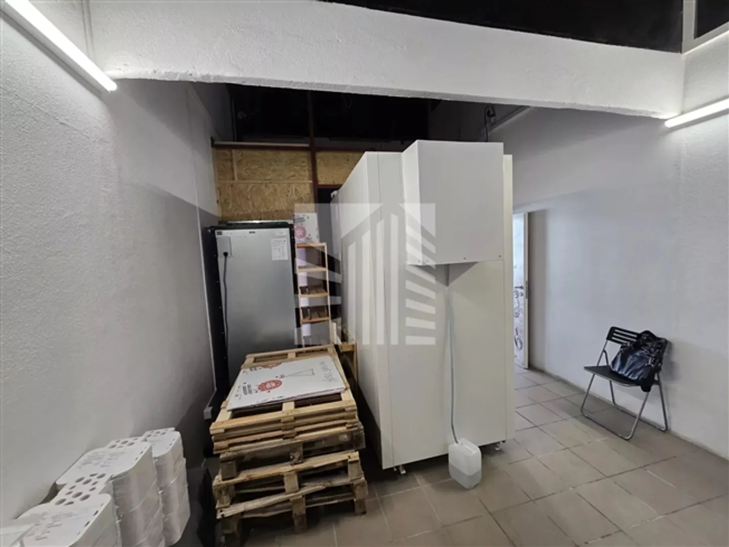 4 Distributors in the Lausanne Region - Photo 3 of 14