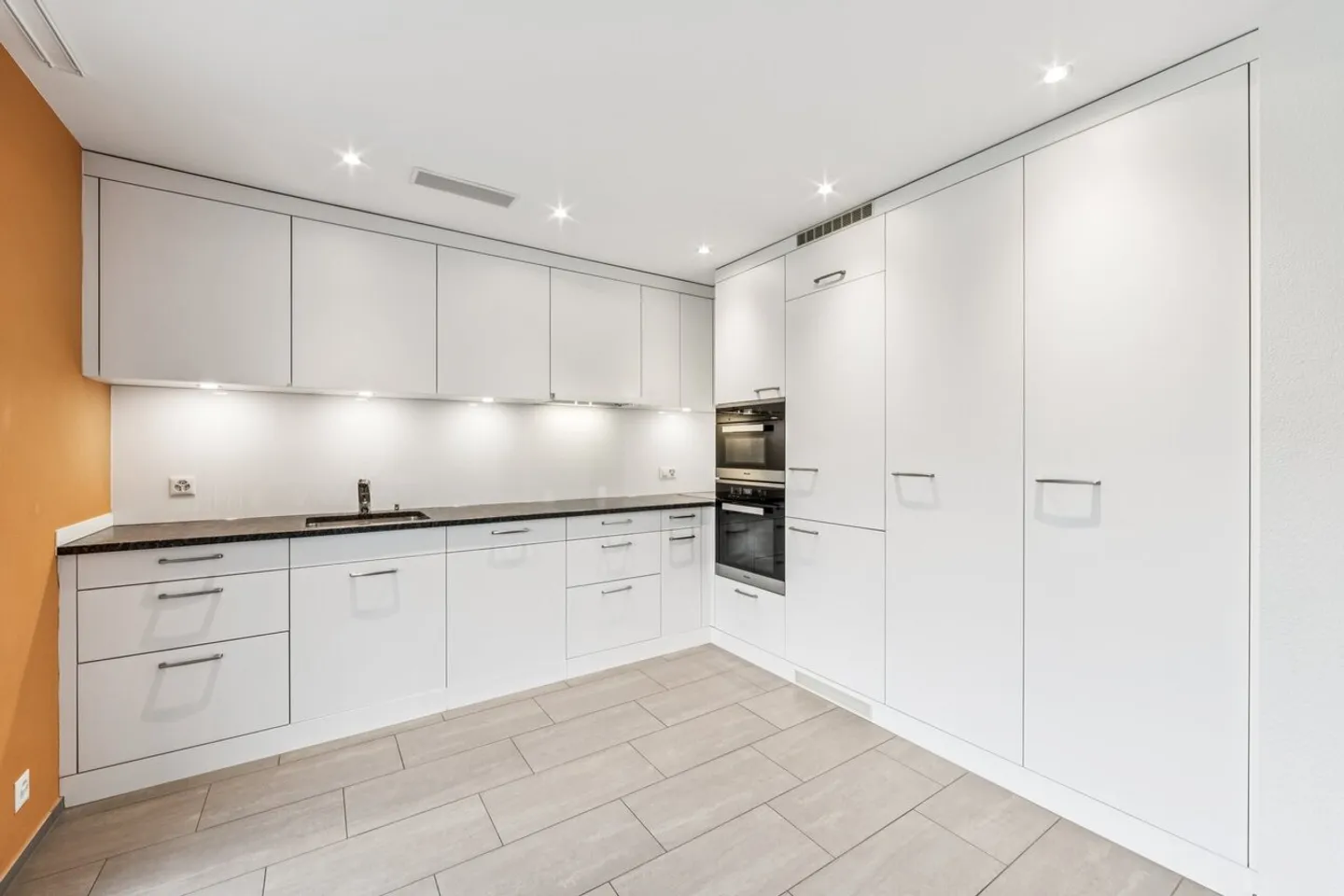 Ihr Rückzugsort für entspannte Stunden - hell, modern und komfortabel - Foto 2 von 8