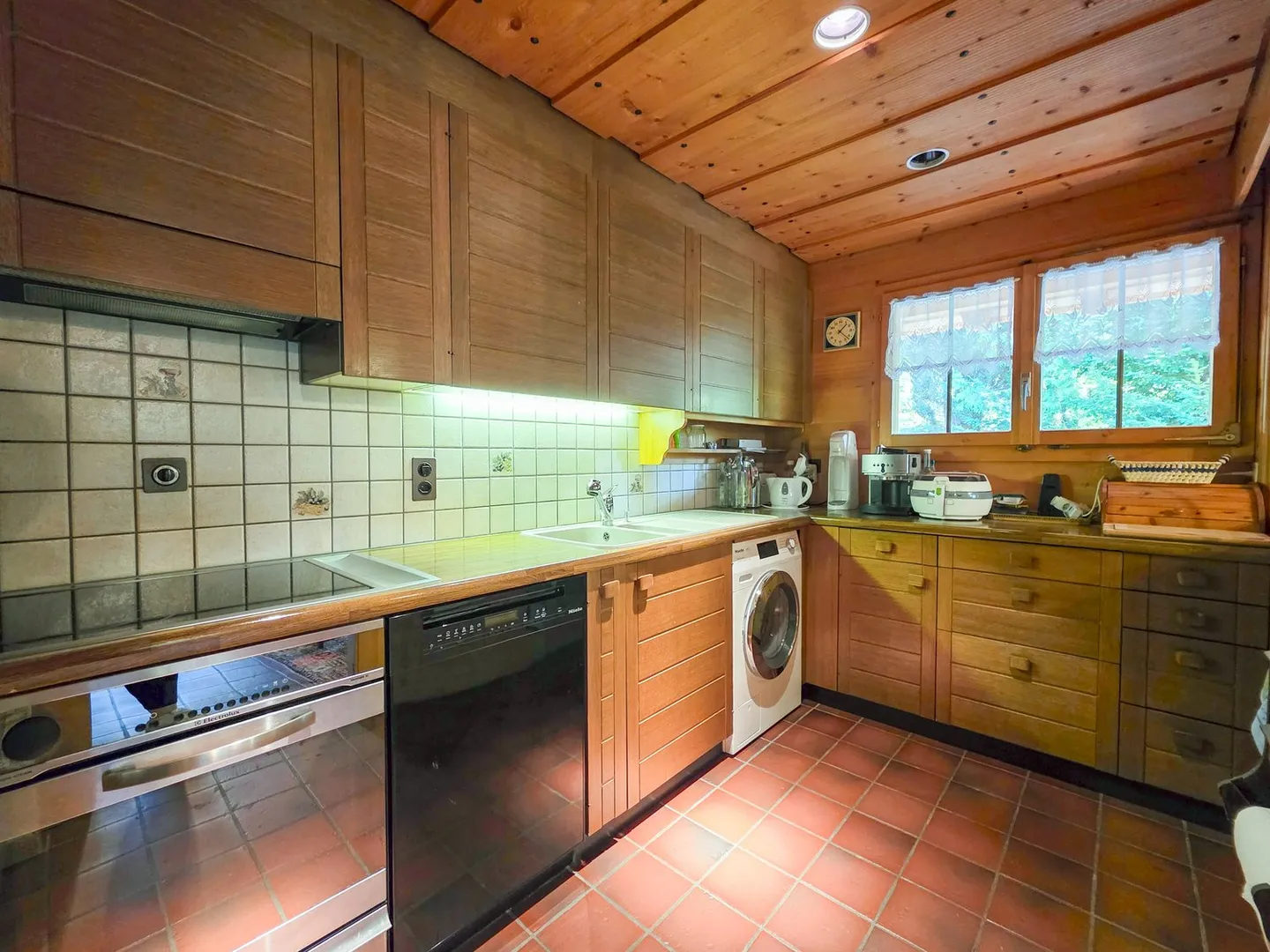 Chalet mit Einliegerwohnung - Foto 13 von 49