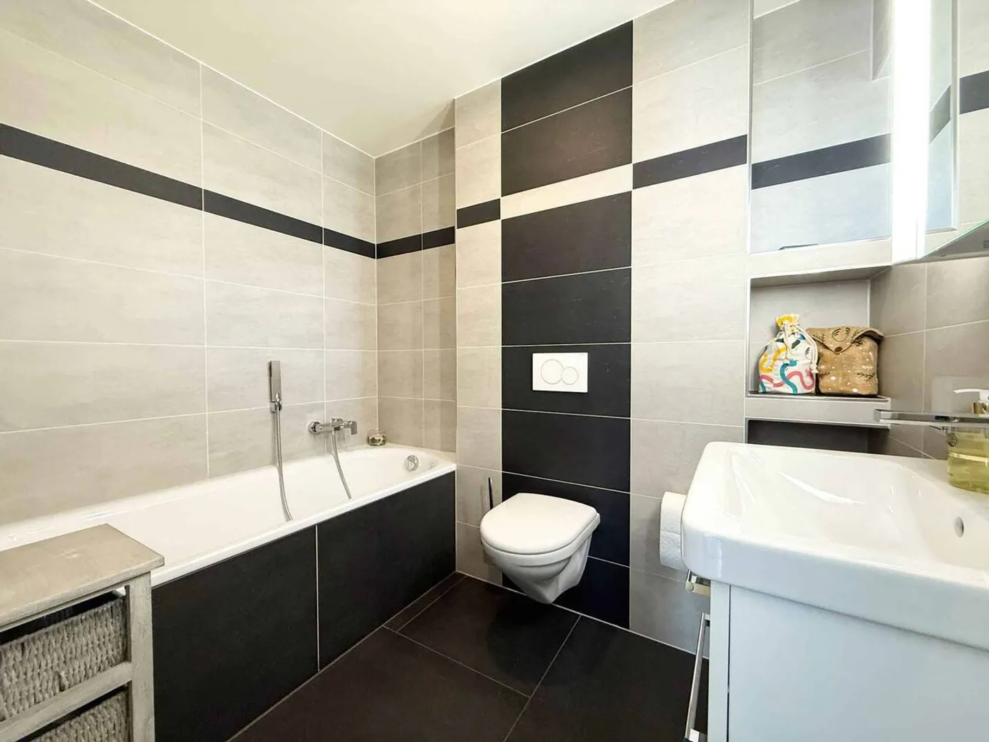 Longirod - 3.5 camere di carattere all'interno di una fattoria ristrutturata - Foto 9 di 11