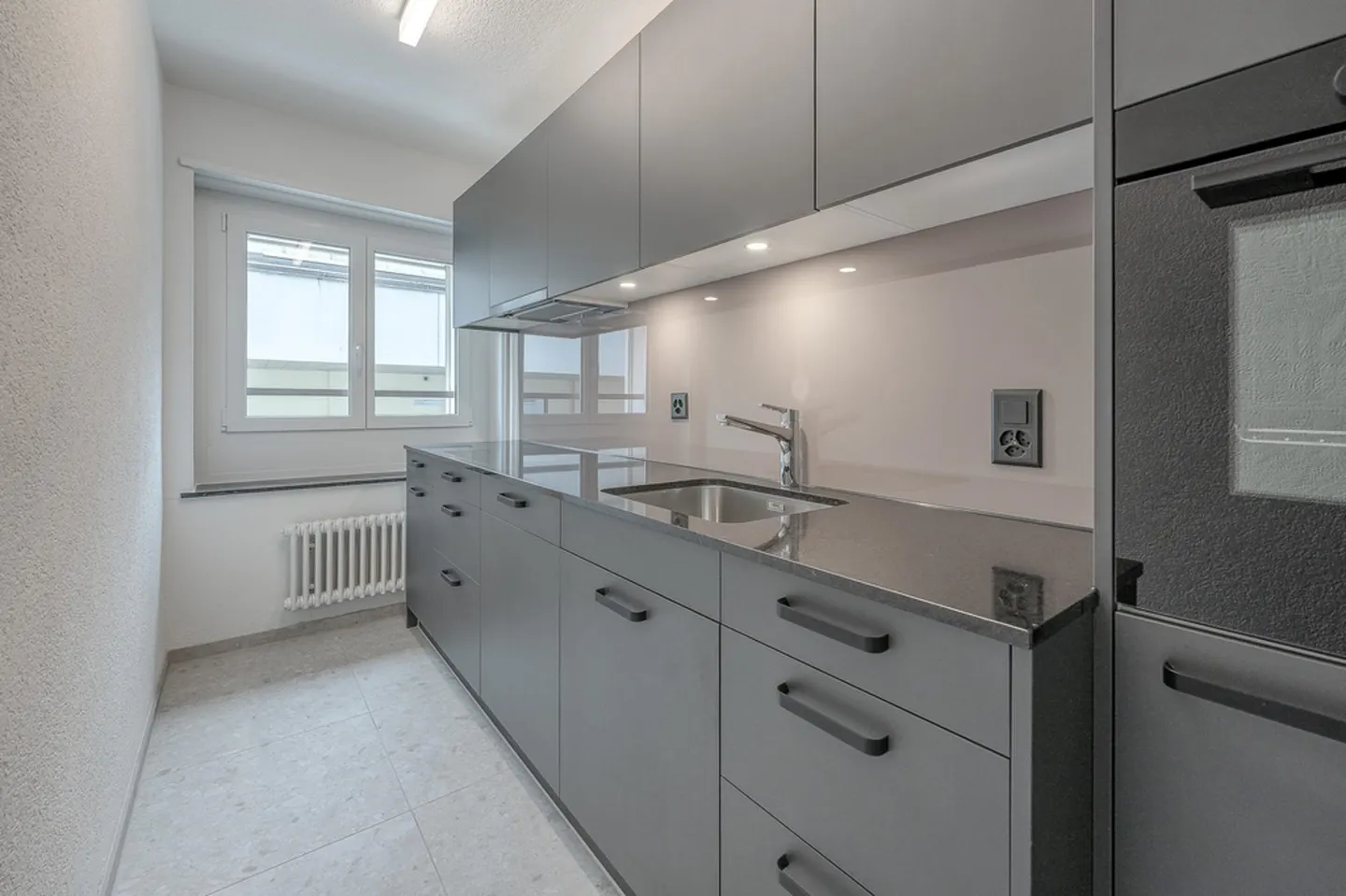Modernes 3.5-Zimmer-Apartment - Foto 2 von 7