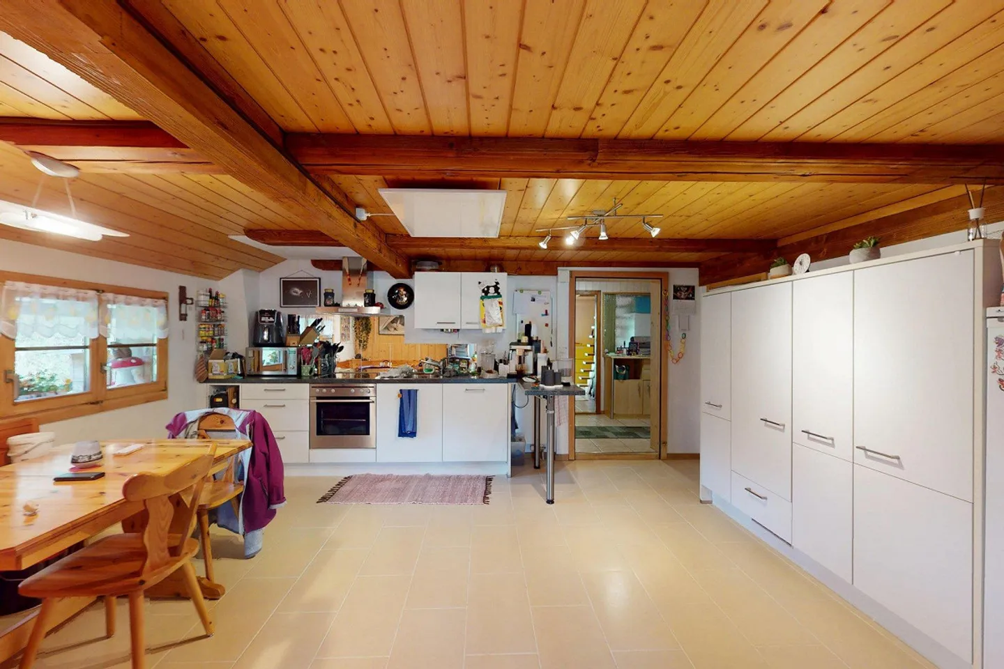 Charming House with Stunning Views - Photo 11 of 12