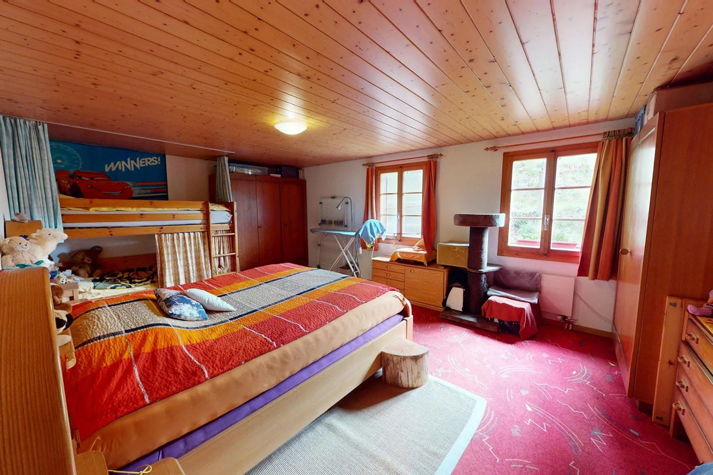 Charming House with Stunning Views - Photo 12 of 12