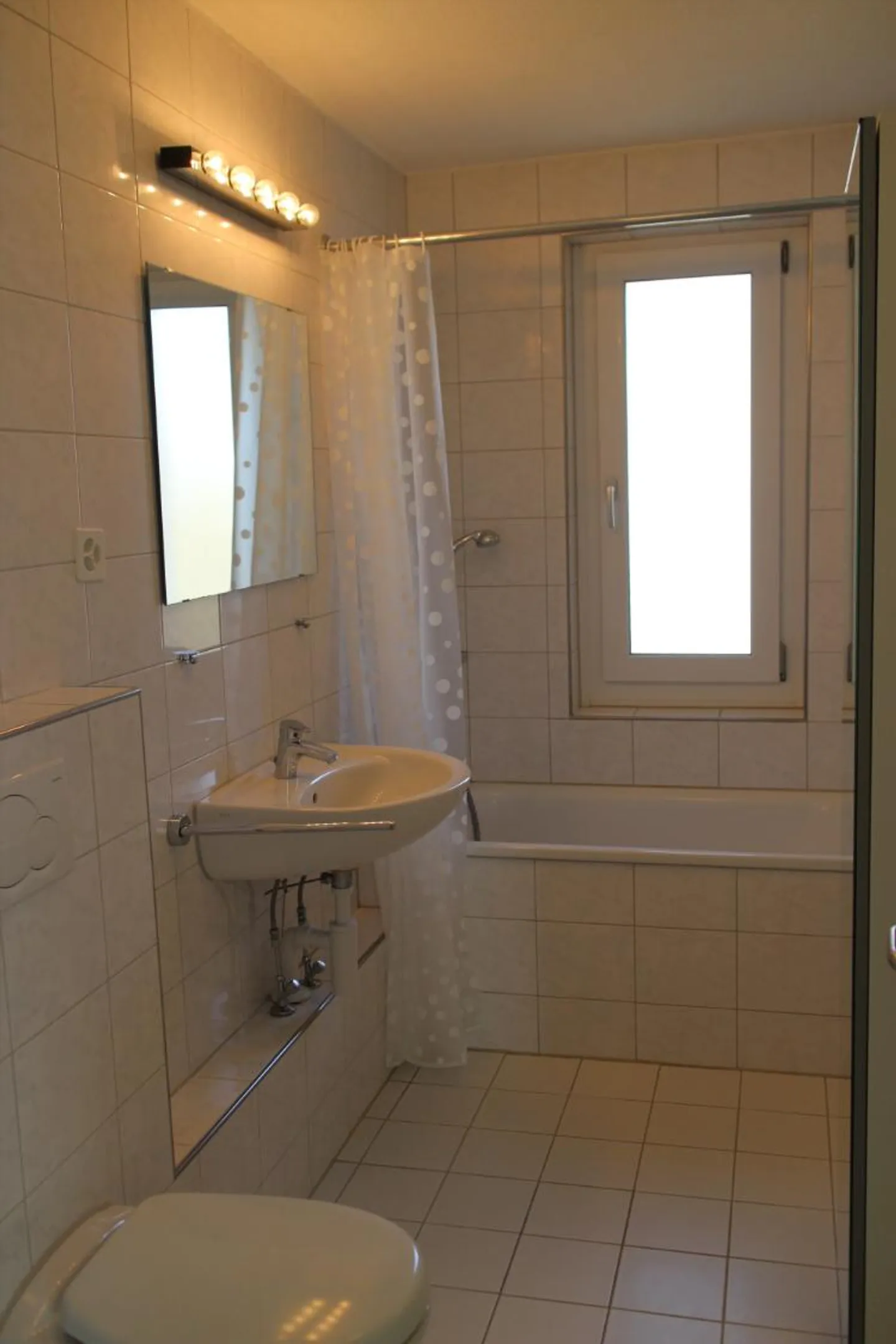 Appartamento accogliente vicino al valico di frontiera - questo è ciò che affitto! - Foto 4 di 8