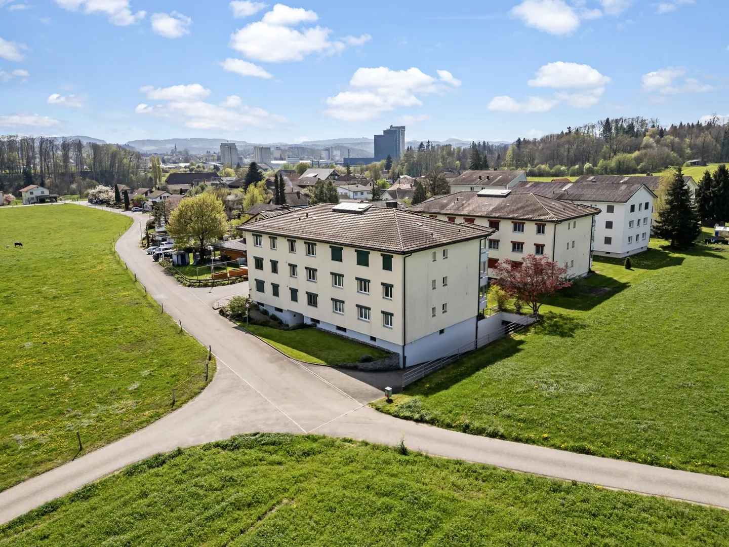 Family apartment in a quiet neighborhood! - Photo 1 of 5