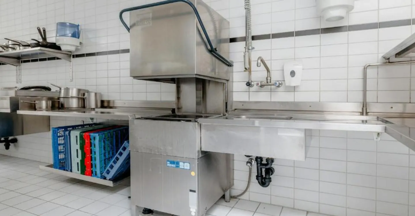 Area gastro completamente attrezzata nel campus Horgen Labs 156m² - Foto 8 di 13
