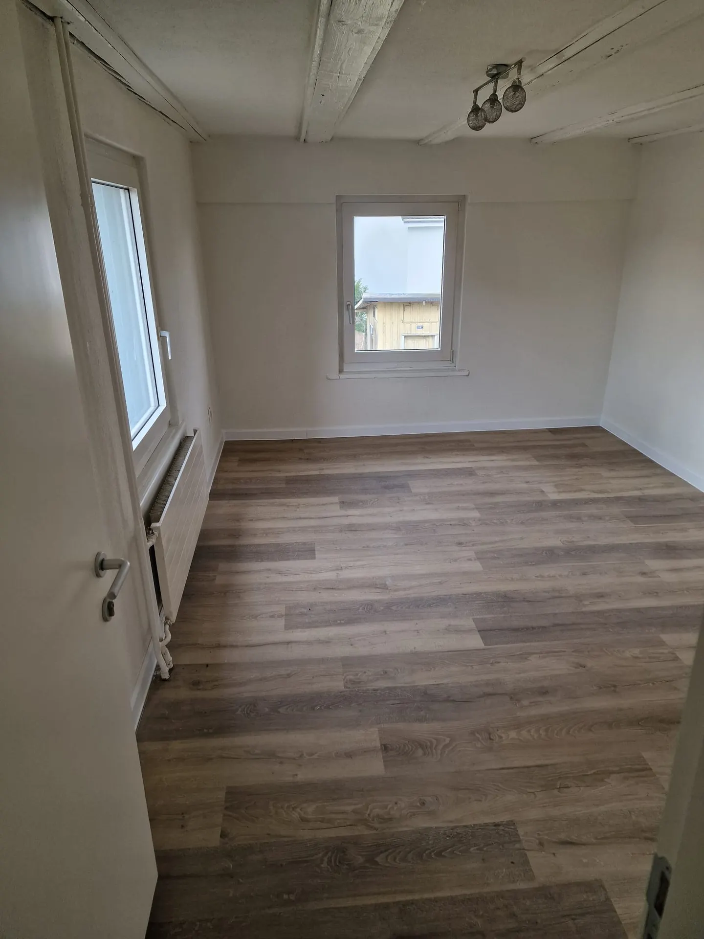 Charmant appartement 4 pièces - Photo 2 sur 15