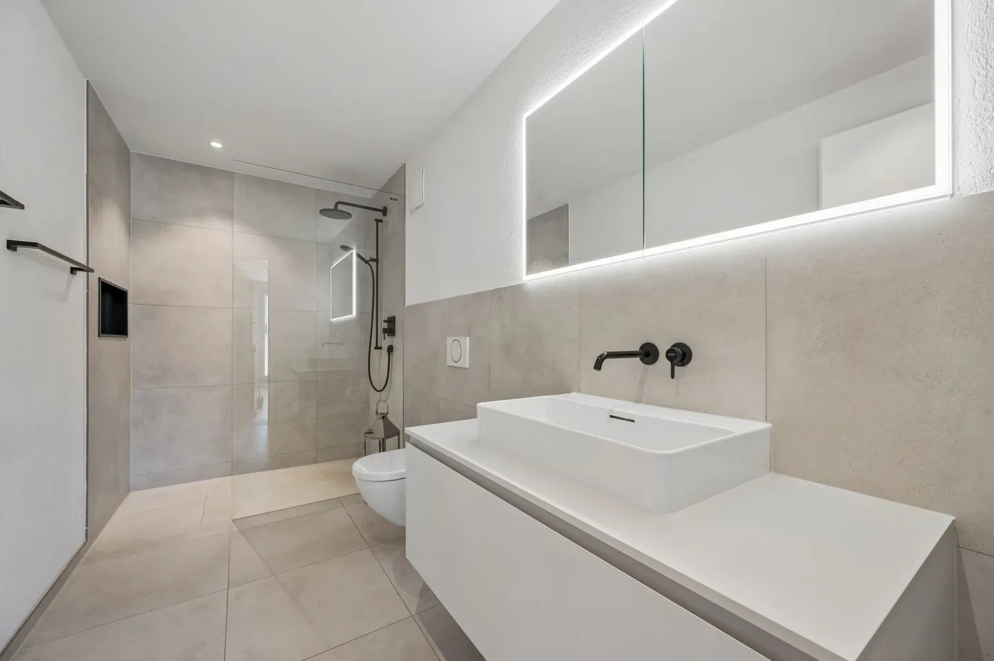 Appartement moderne de 3,5 pièces avec terrasse à Belp BE - Photo 8 sur 13