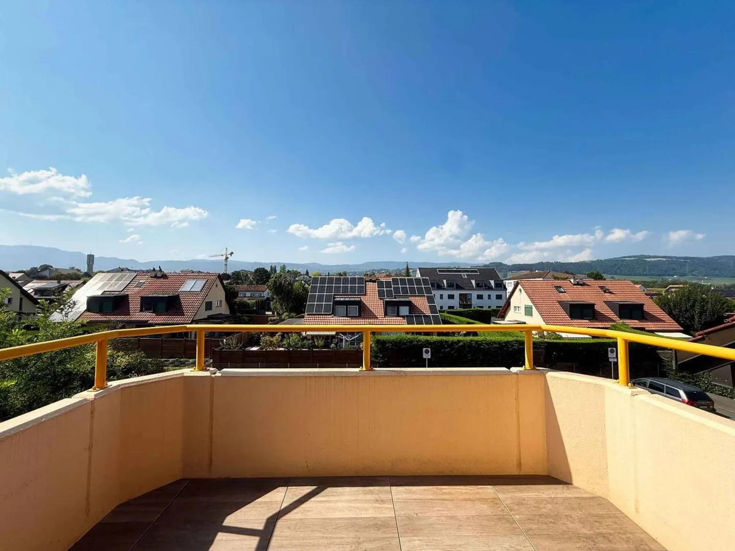 À Gland - Duplex lumineux avec cachet, au calme absolu - Photo 2 sur 11