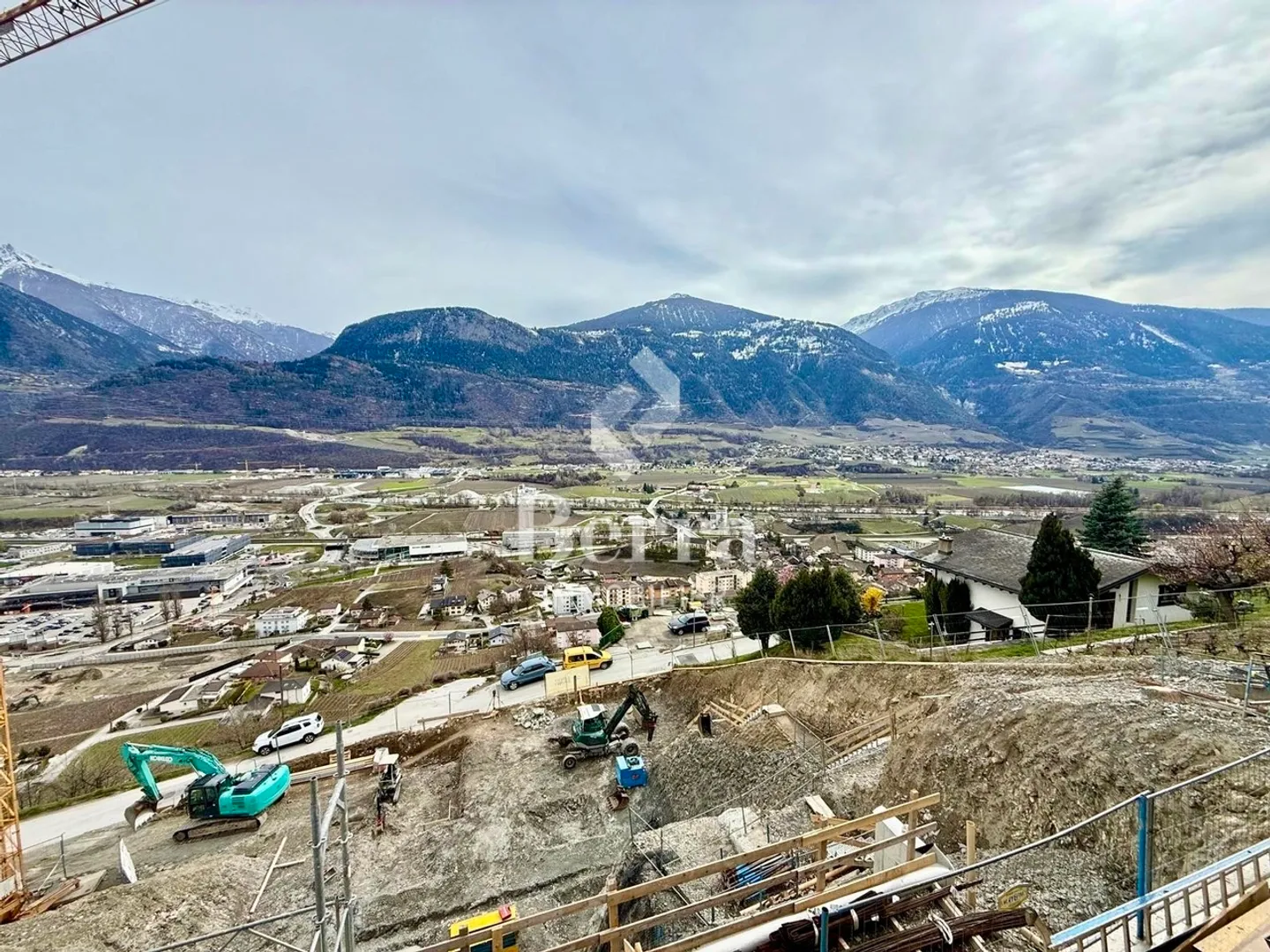 Harmony - Corin-de-la-Crête - 3rd floor on the left - Photo 1 of 13
