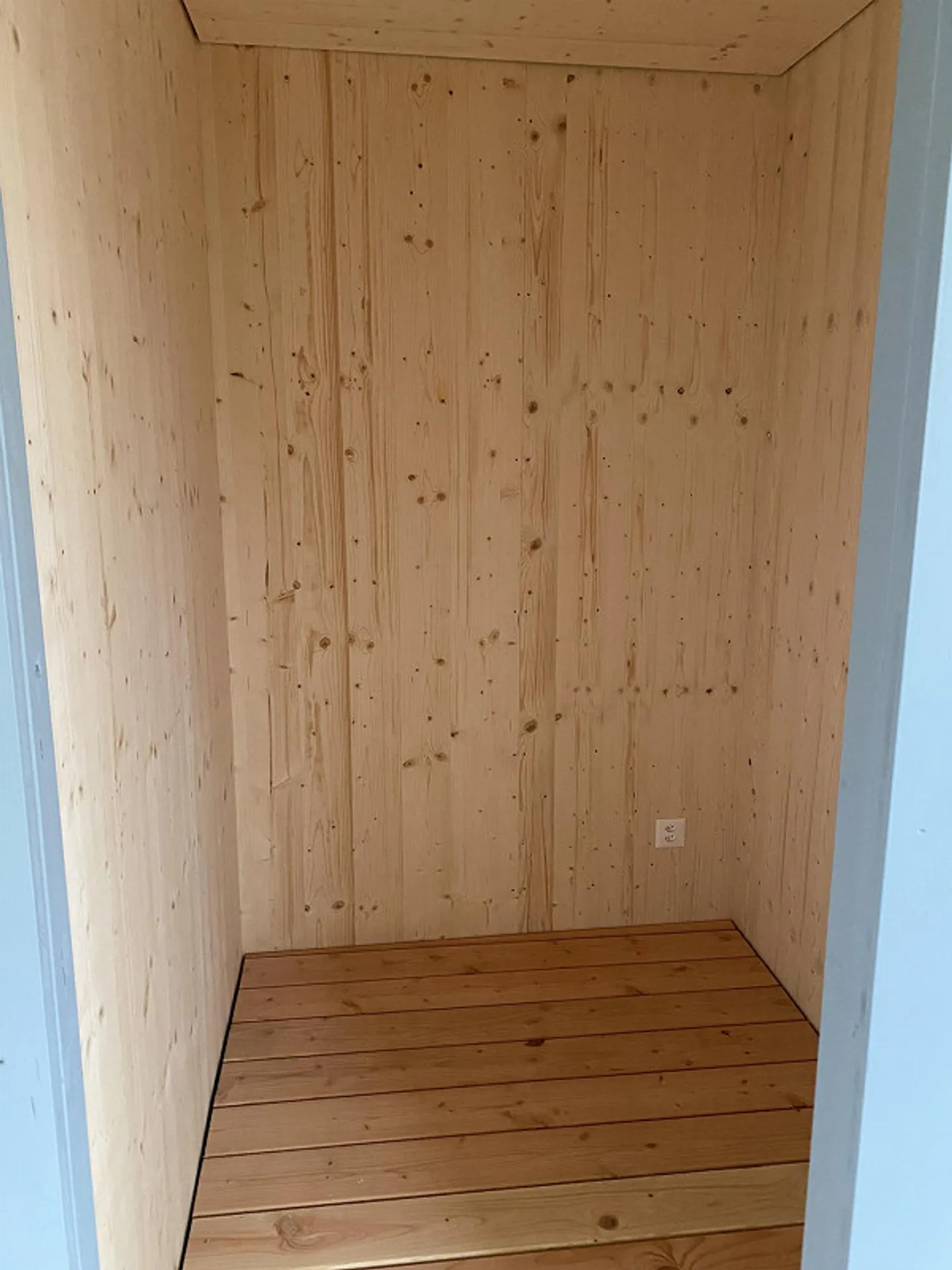 Appartamento luminoso di 3,5 stanze con vista - Foto 3 di 12