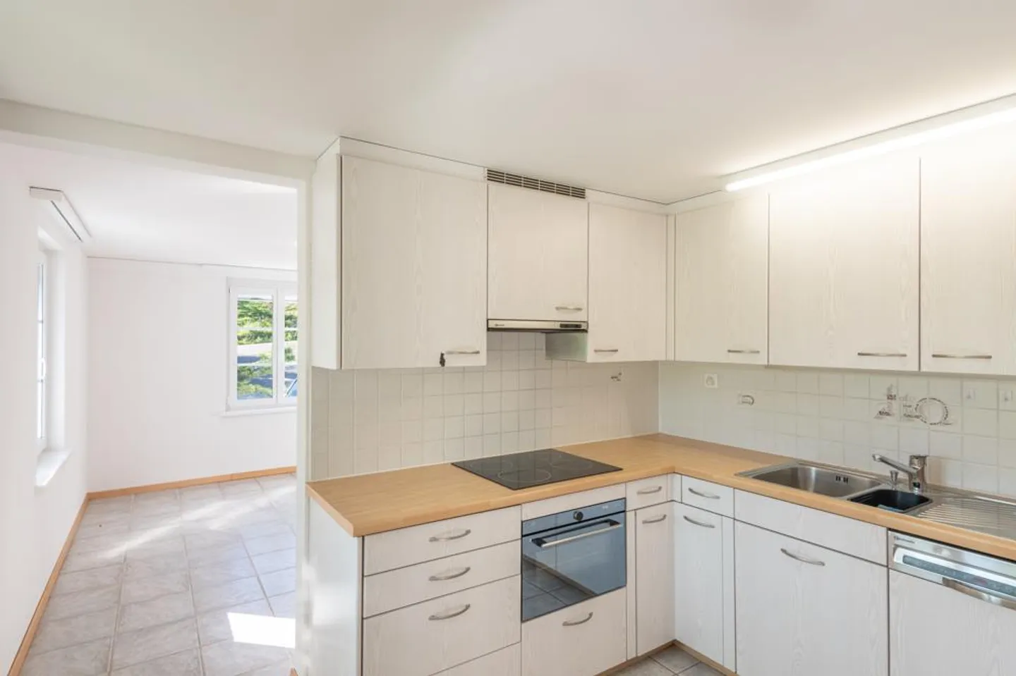 Casa a schiera angolare idilliaca con molta luce diurna - Foto 2 di 7